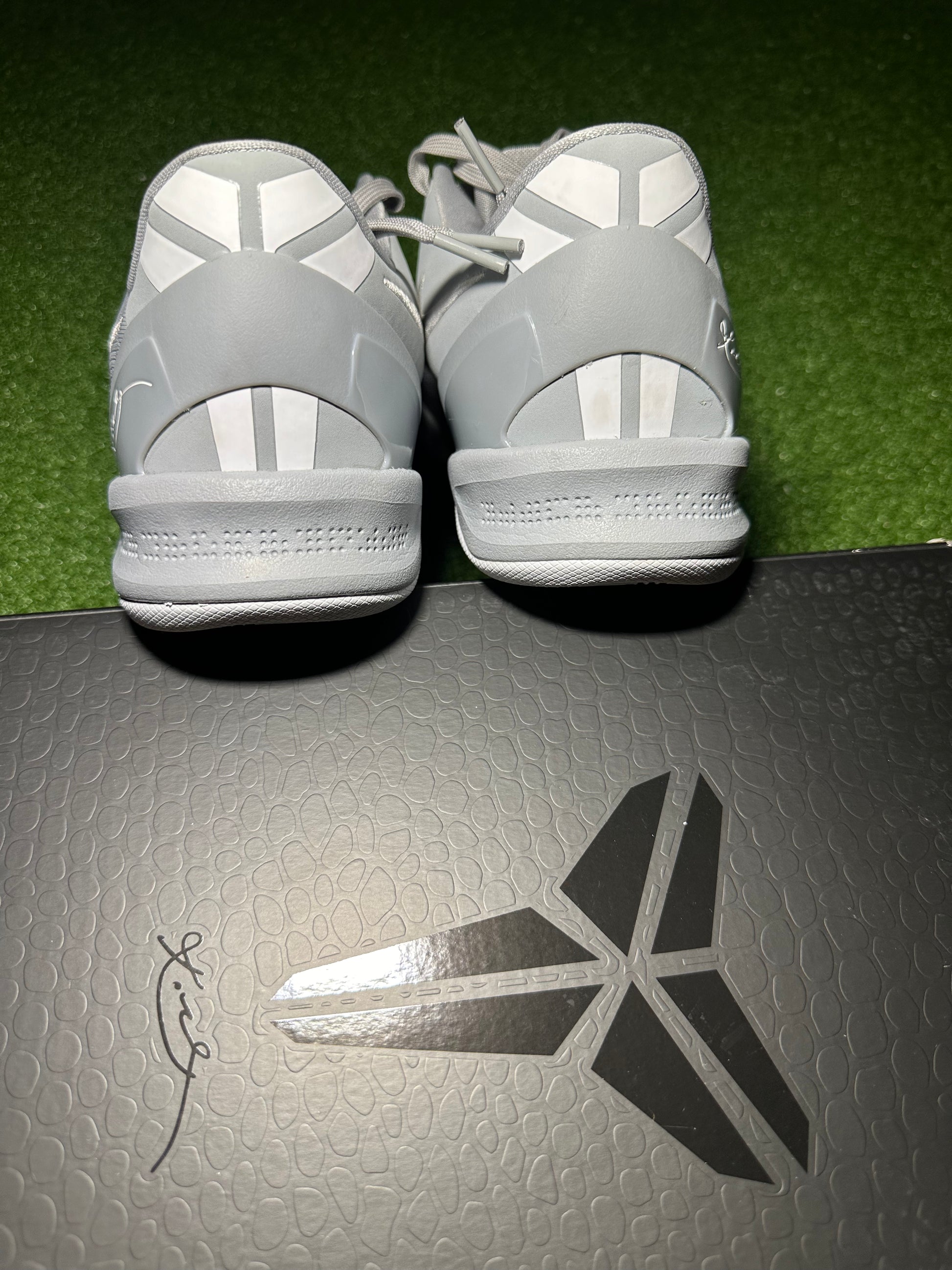 Nike Kobe 8 Protro Wolf Grey Heel Detail