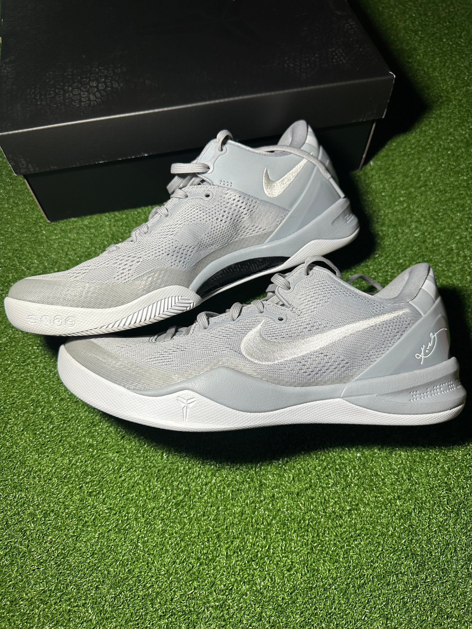 Nike Kobe 8 Protro Wolf Grey Side Inside View
