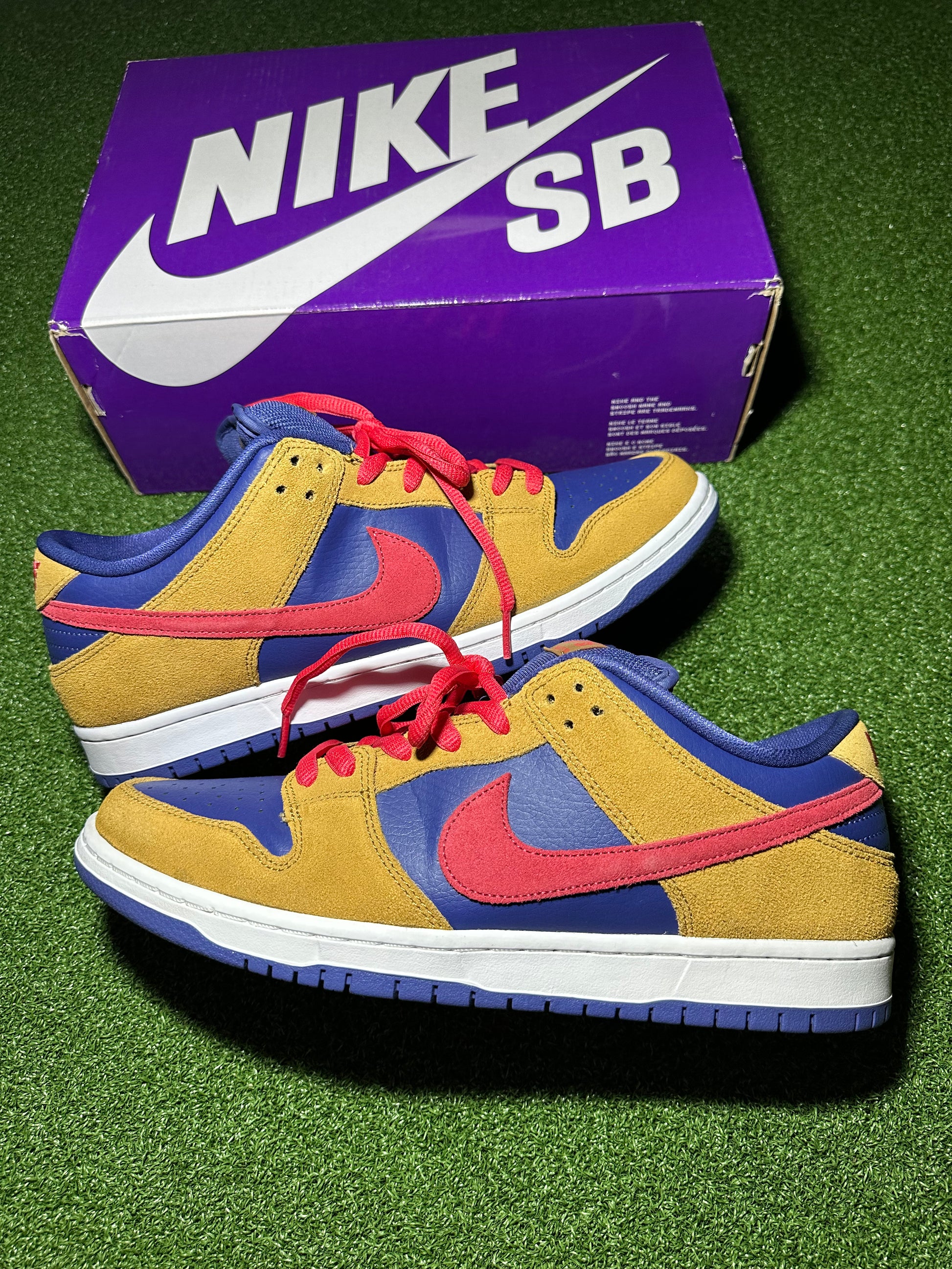 Nike SB Dunk Low Reverse Papa Bear VNDS Side View