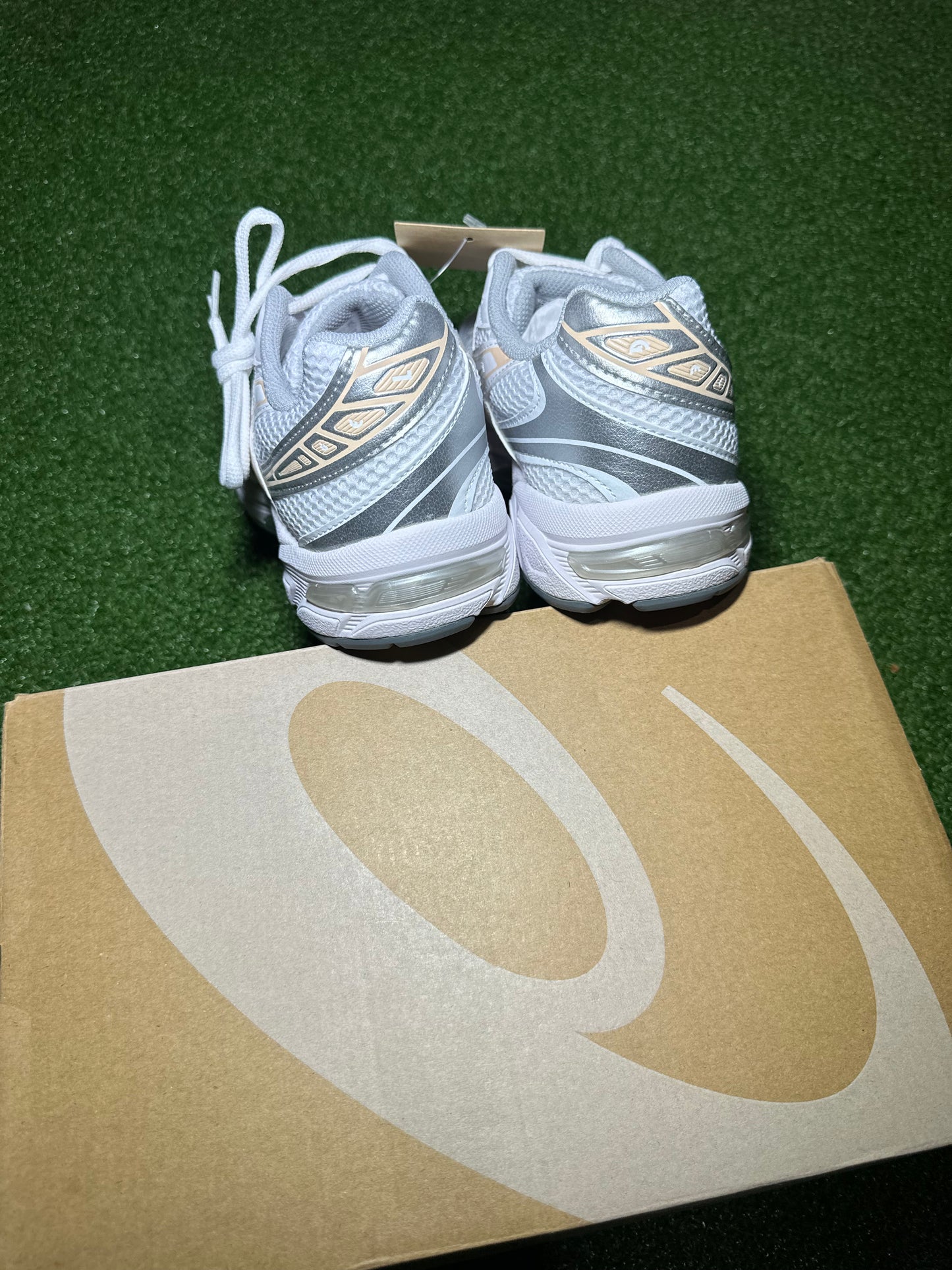 Women’s Asics Gel 1130 White Mint Tint Heel View
