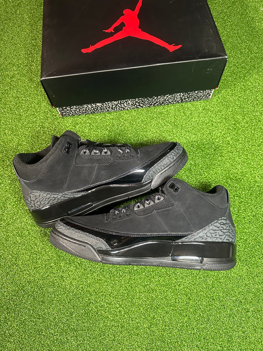 inside Side profile of Jordan 3 Retro ‘Black Cat’ 2025 edition
