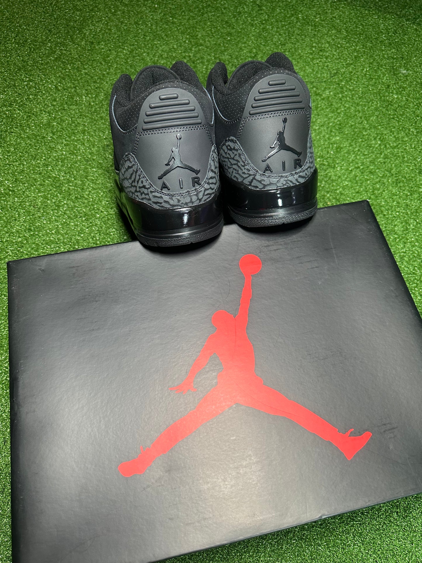 Triple black heel view on Jordan 3 Retro 2025