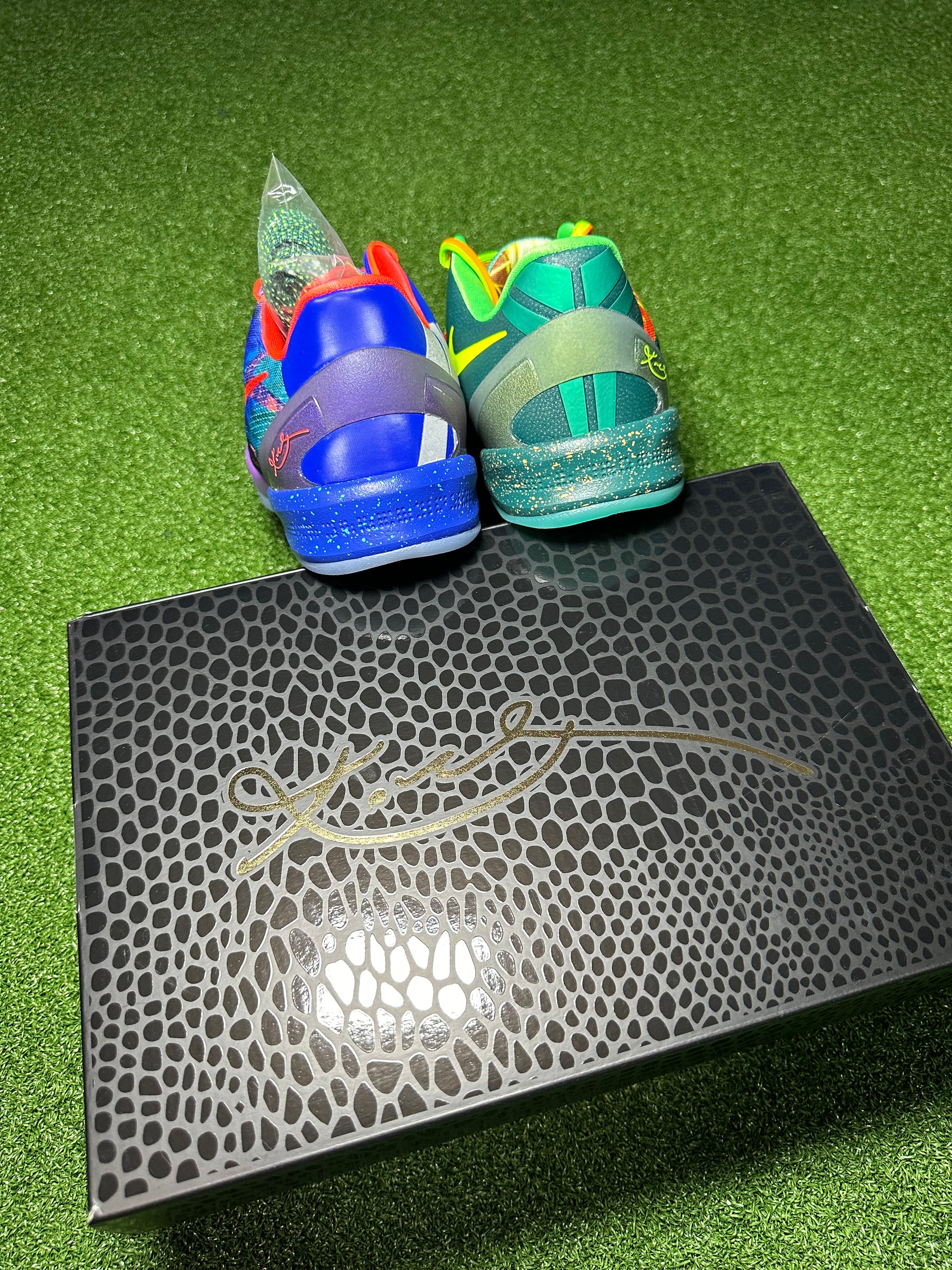 Heel details on Kobe 8 Protro What The pair