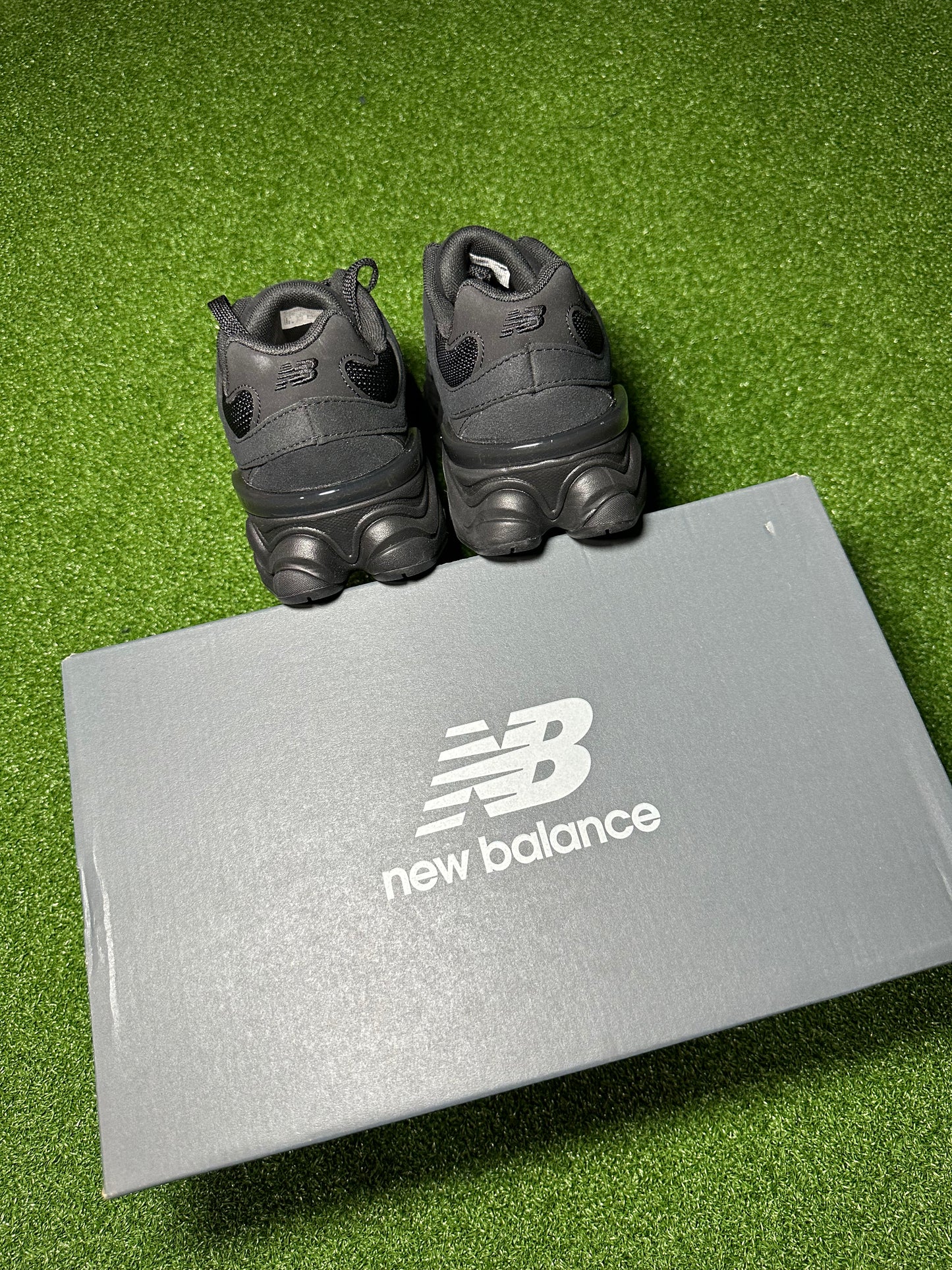 New Balance 9060 ‘Triple Black Suede’