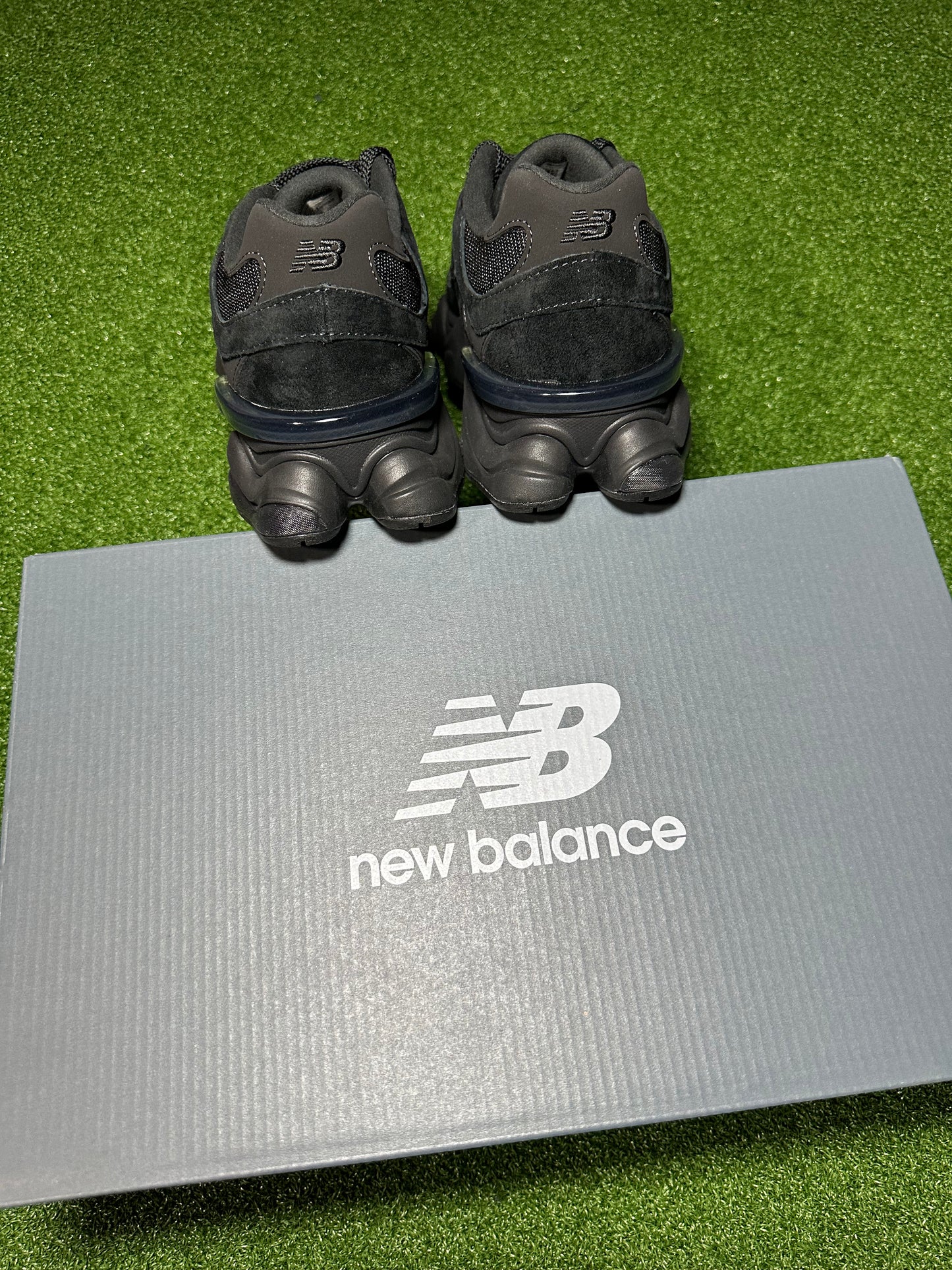 New Balance 9060 ‘Triple Black Suede’