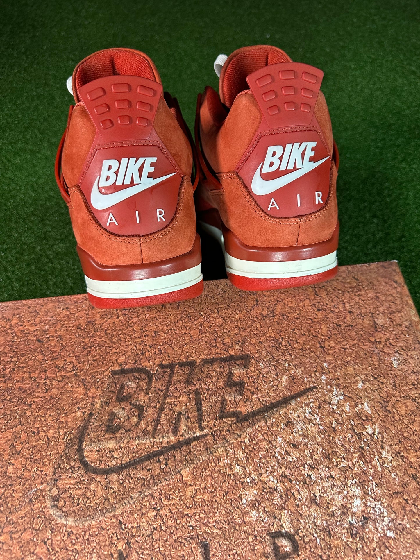 Air Jordan 4 Retro OG SP Nigel Sylvester Brick by Brick USED
