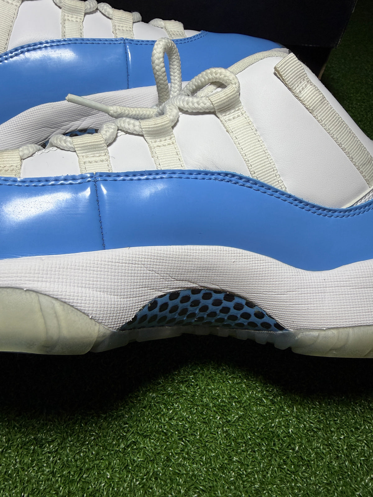 Jordan 11 Retro Low “University Blue” (2017) Used