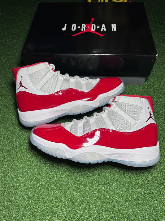 Jordan 11 Retro - Cherry (Preescolar)