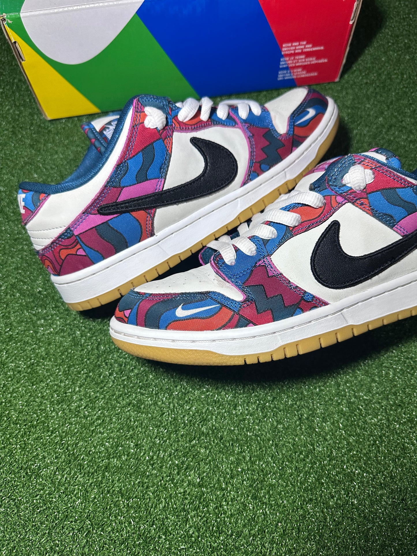 SB Dunk Low Parra Abstract Art
