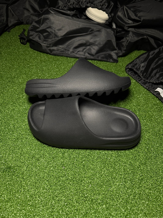 Yeezy Slide Black