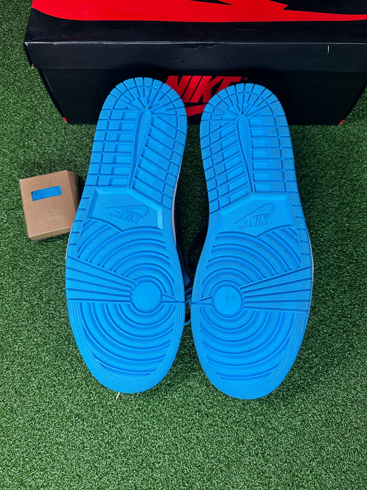 Jordan 1 Retro Low OG Black Dark Powder Blue LIKE NEW