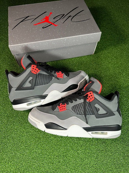 Jordan 4 Retro Infrared USED