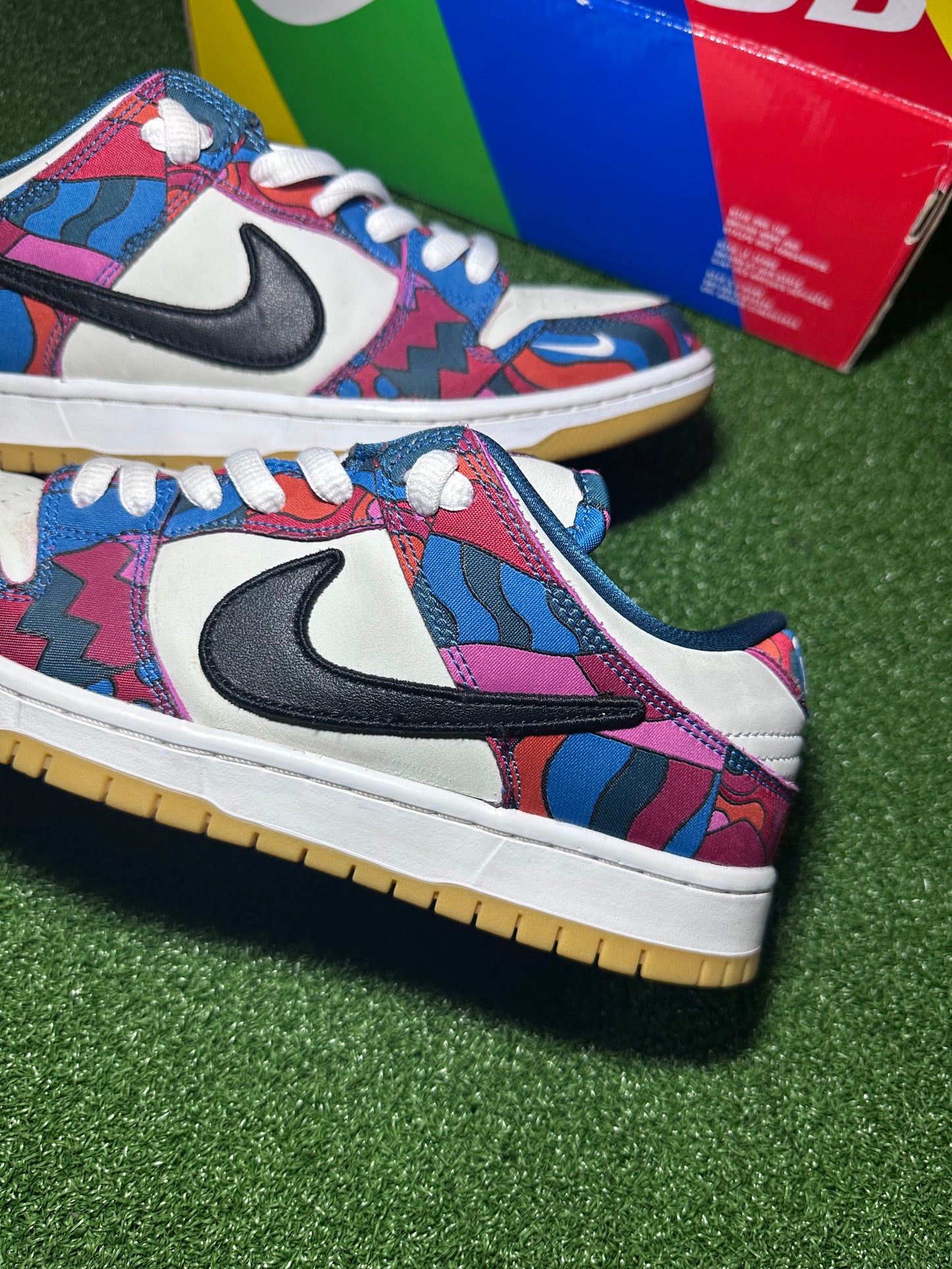 SB Dunk Low Parra Abstract Art