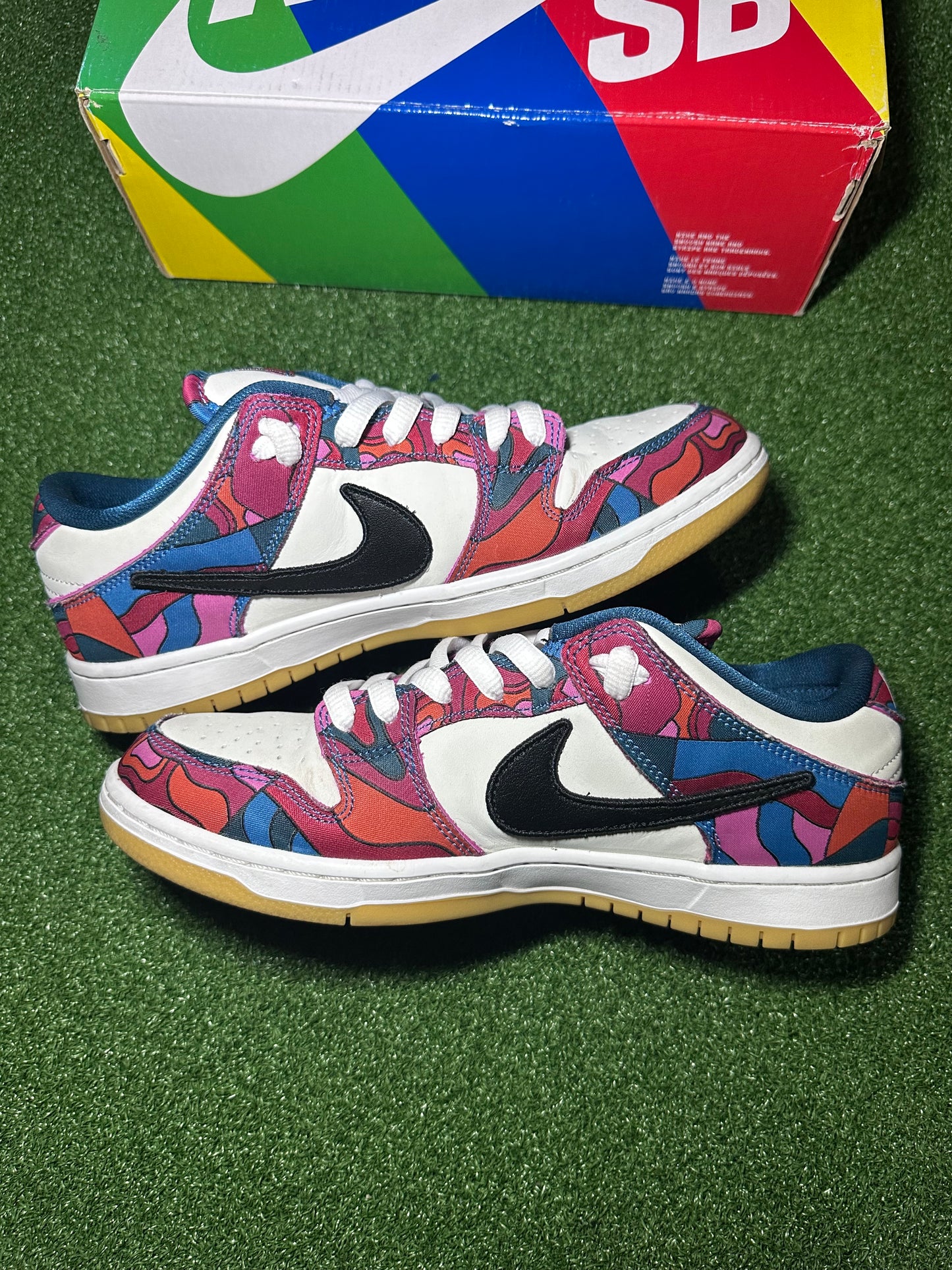 SB Dunk Low Parra Abstract Art