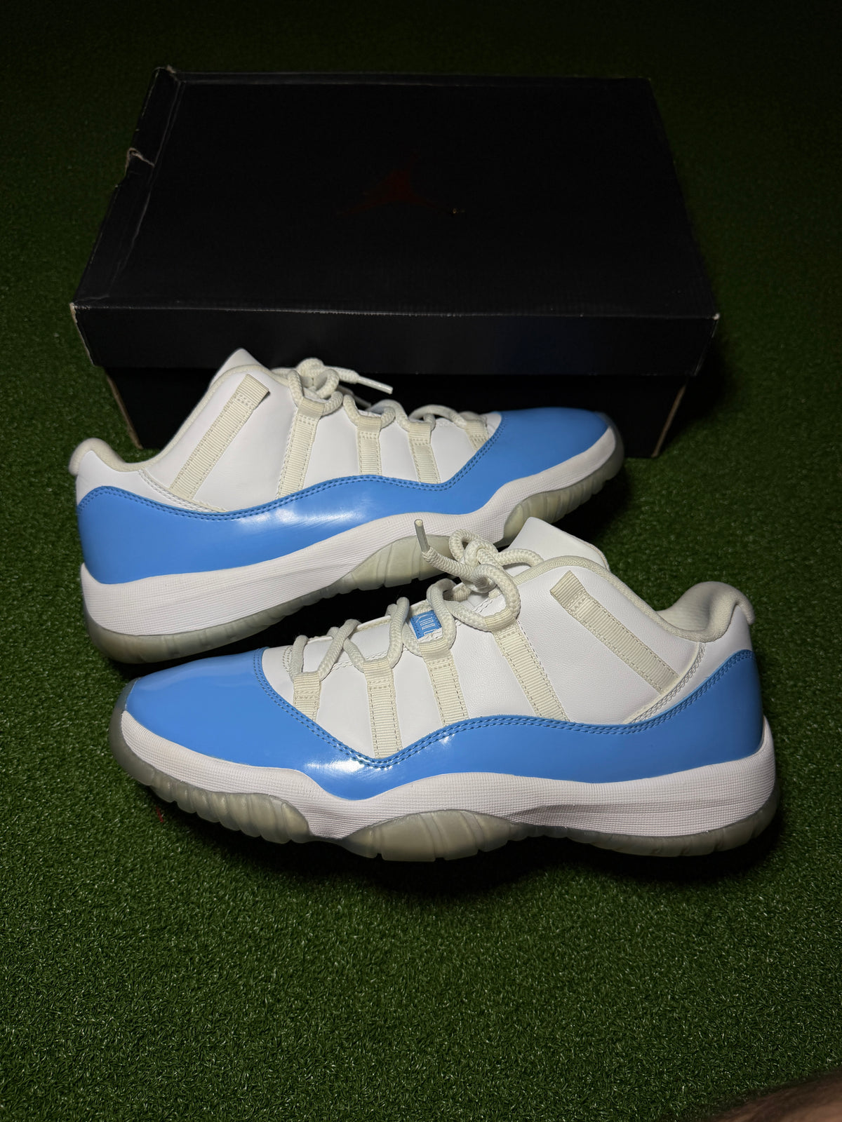 Jordan 11 Retro Low “University Blue” (2017) Used