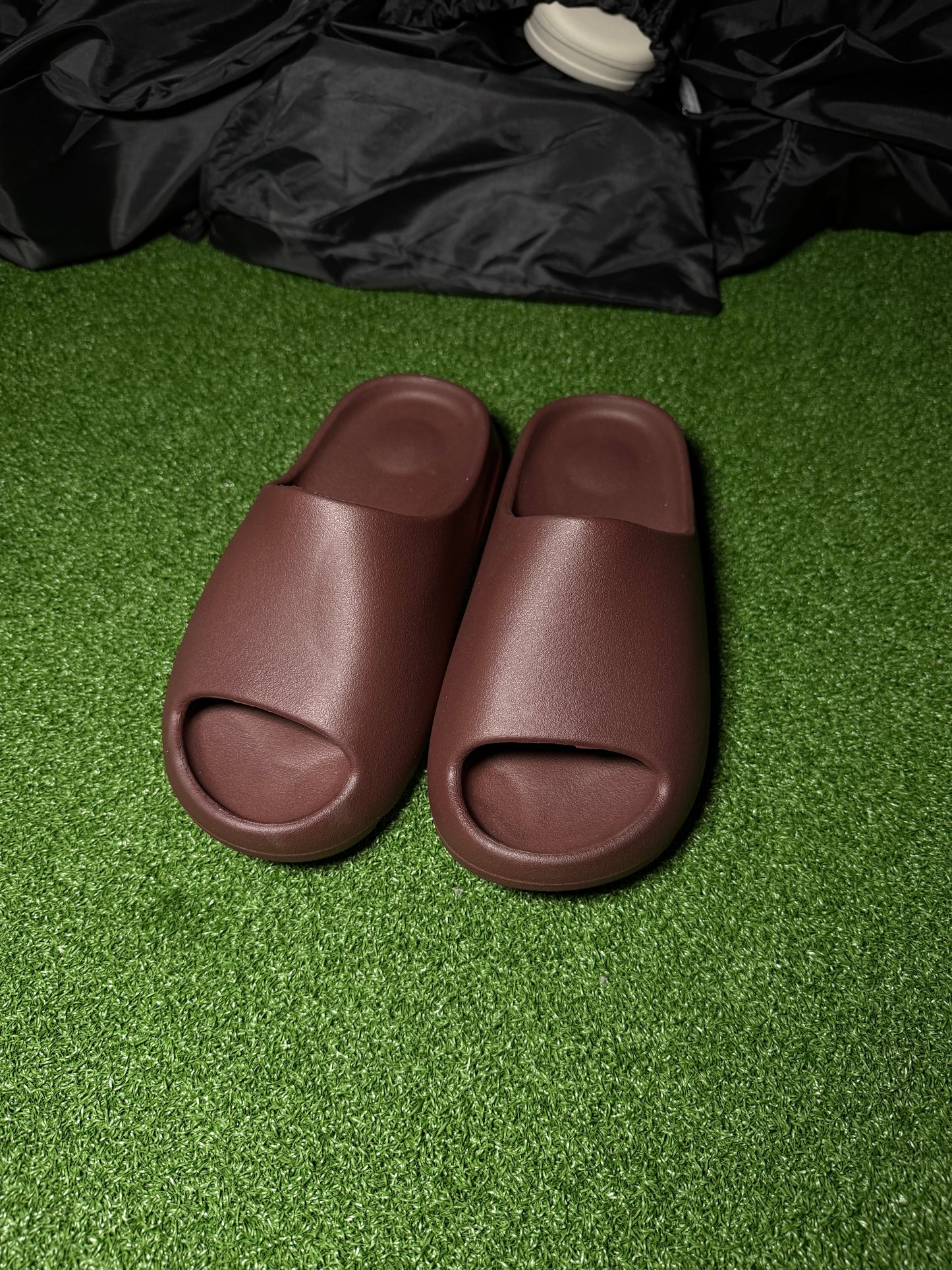 Yeezy Slide Fudge