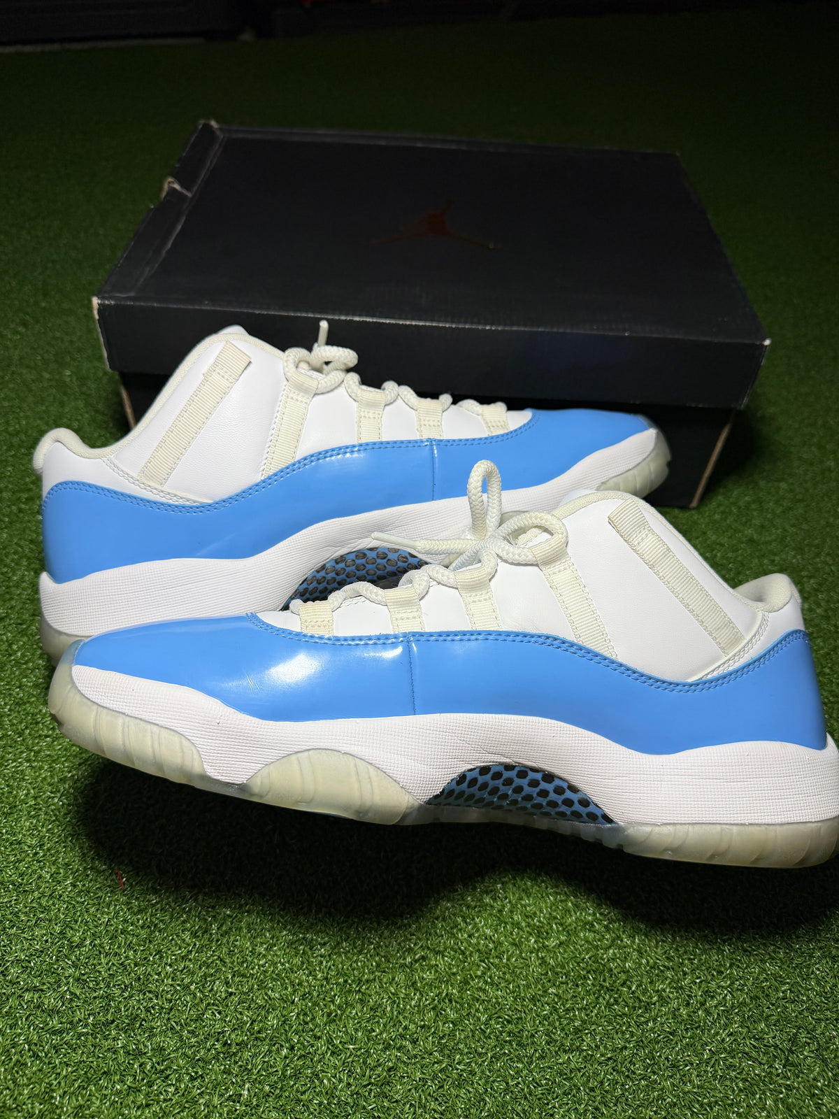 Jordan 11 Retro Low “University Blue” (2017) Used