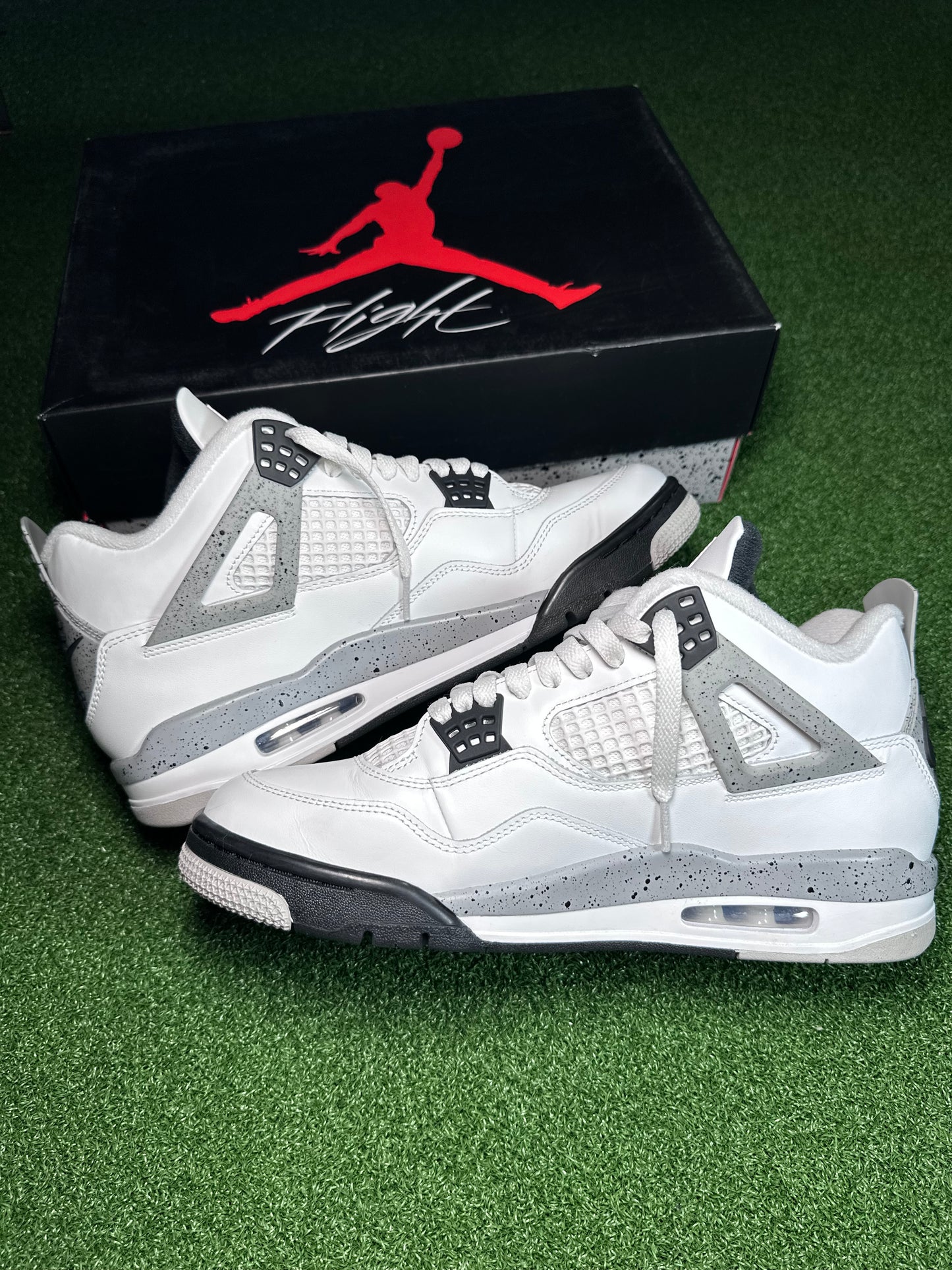 Jordan 4 Retro White Cement USED