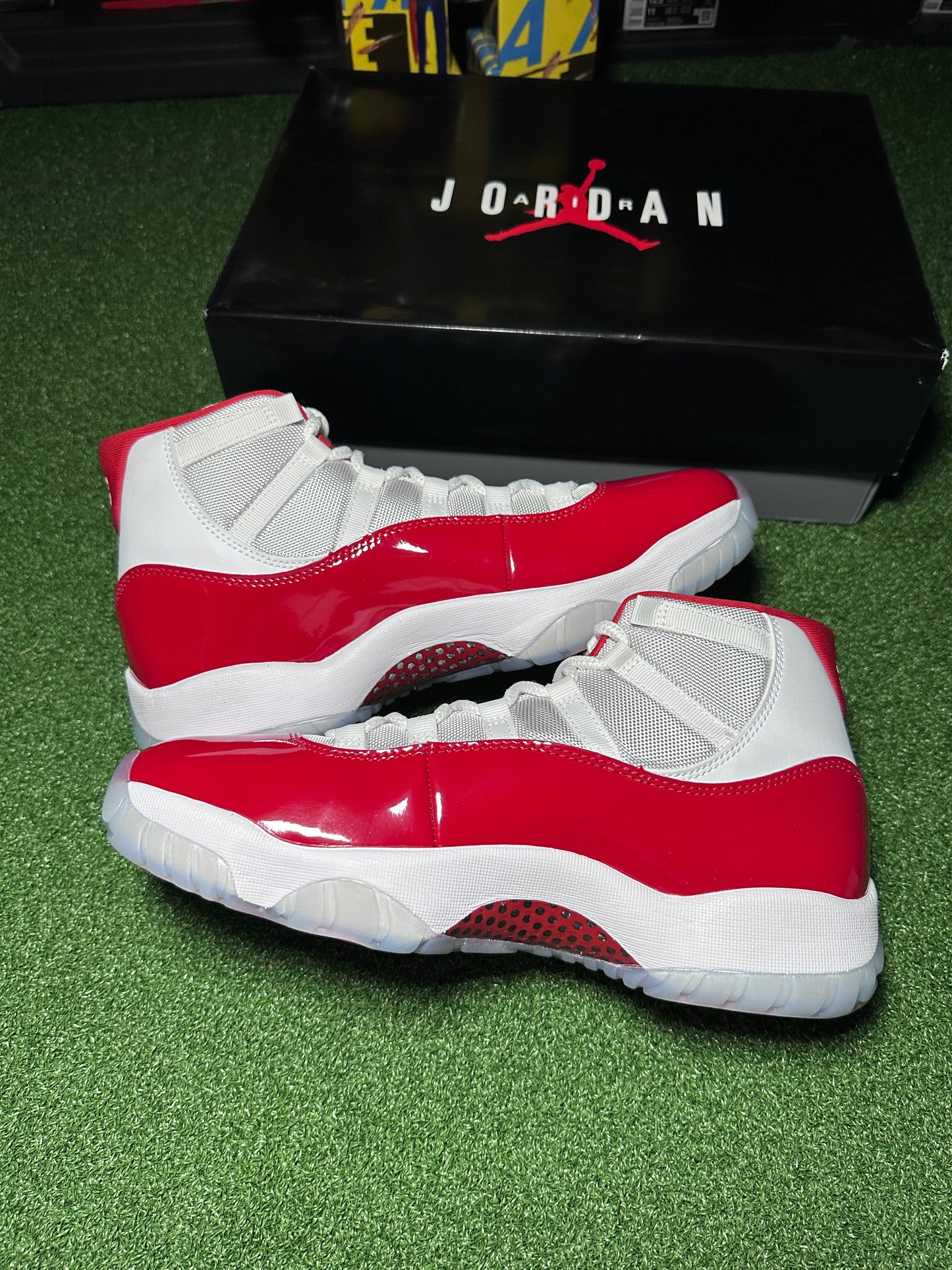 Jordan 11 Retro - Cherry (Preescolar)