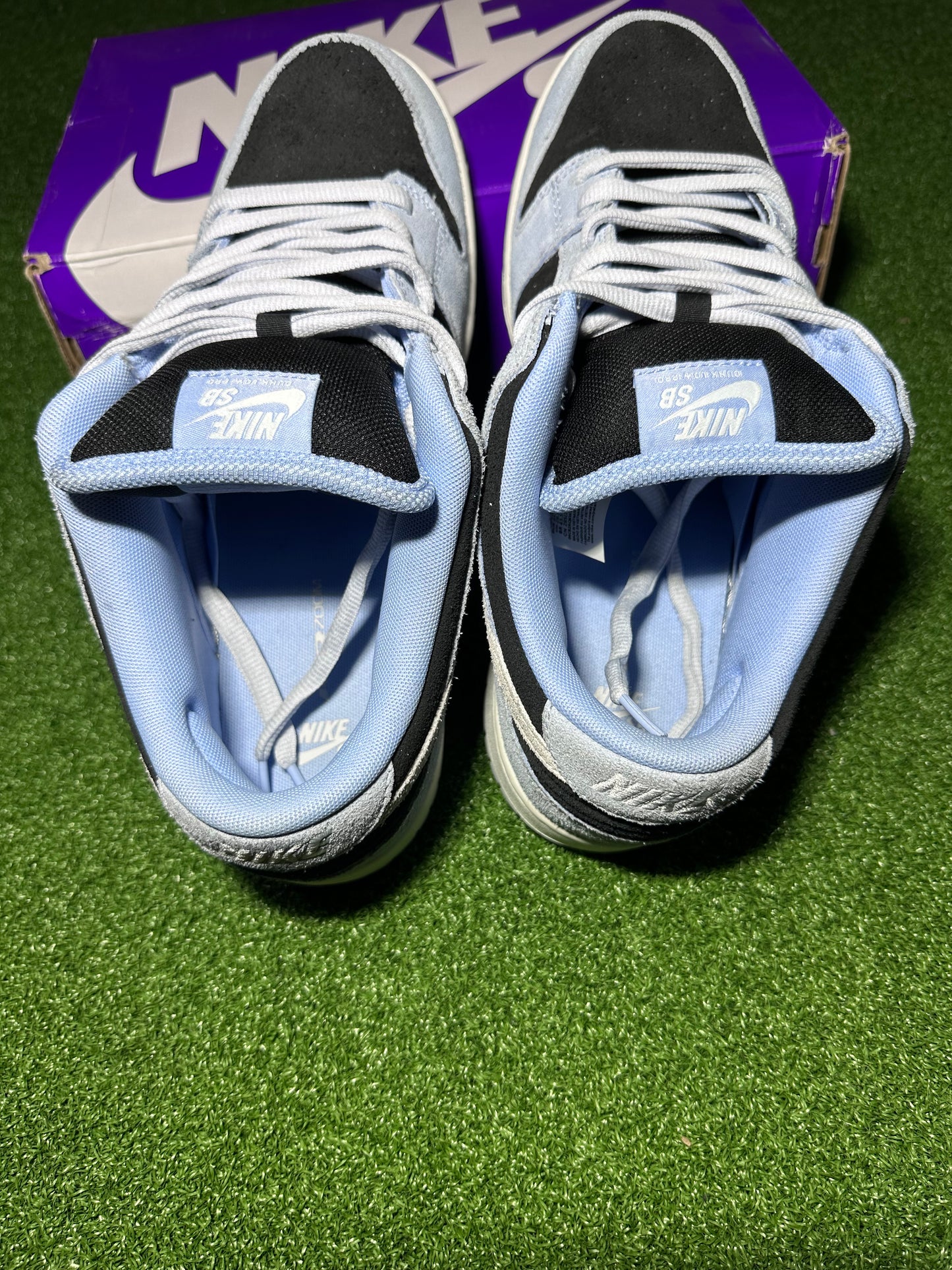 Nike SB Dunk Low “Black Aluminum” USED