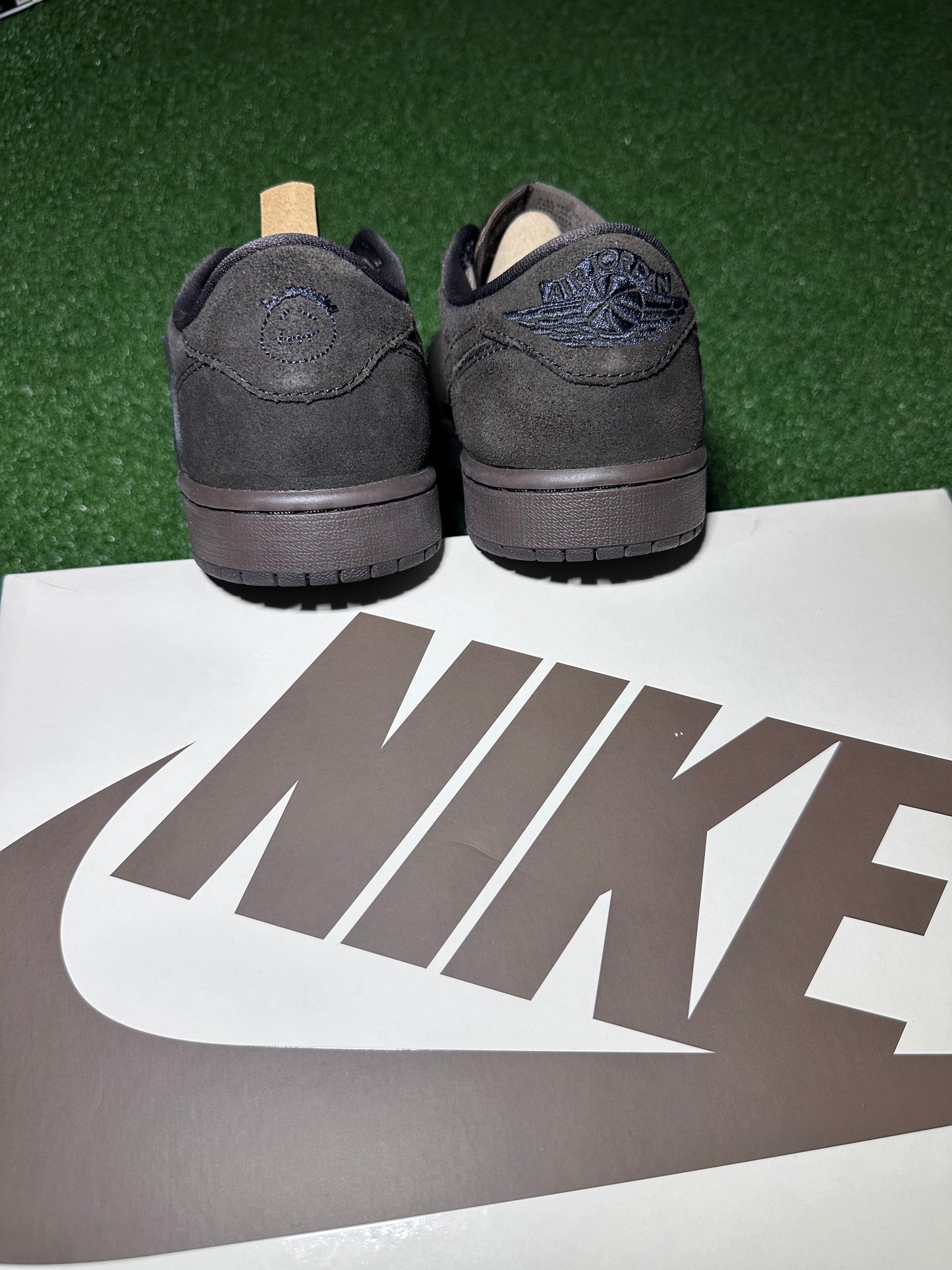 Jordan 1 Low Travis Scott “ Velvet Brown “ VNDS