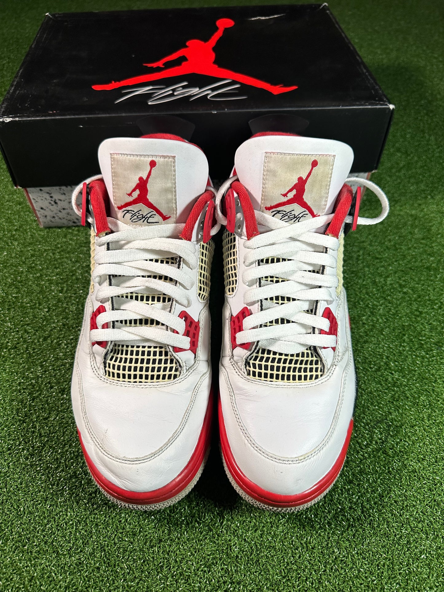 Jordan 4 Retro Fire Red (2020) USED