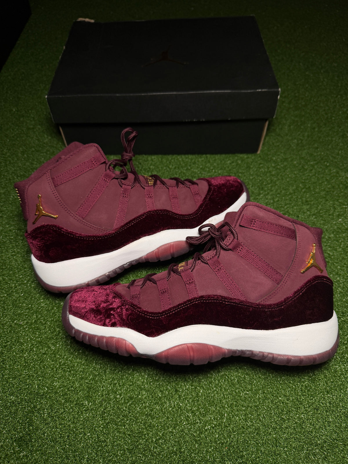 Jordan 11 Retro Heiress Night Maroon (GS)