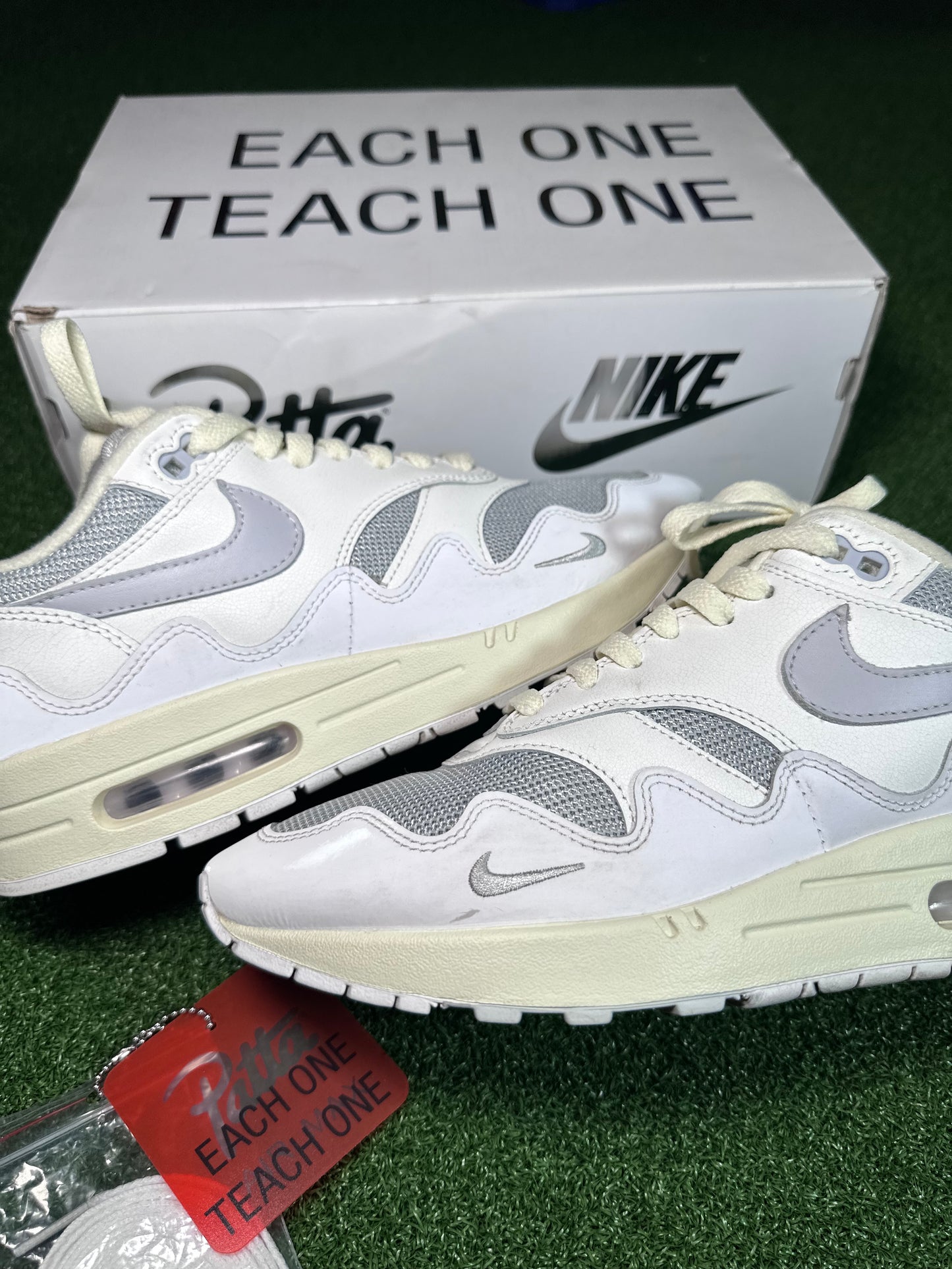 Nike Air Max 1 Patta Waves White USED
