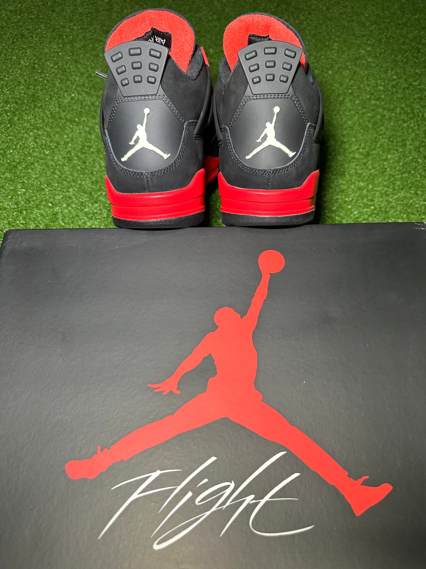 Jordan 4 Retro “Red Thunder”