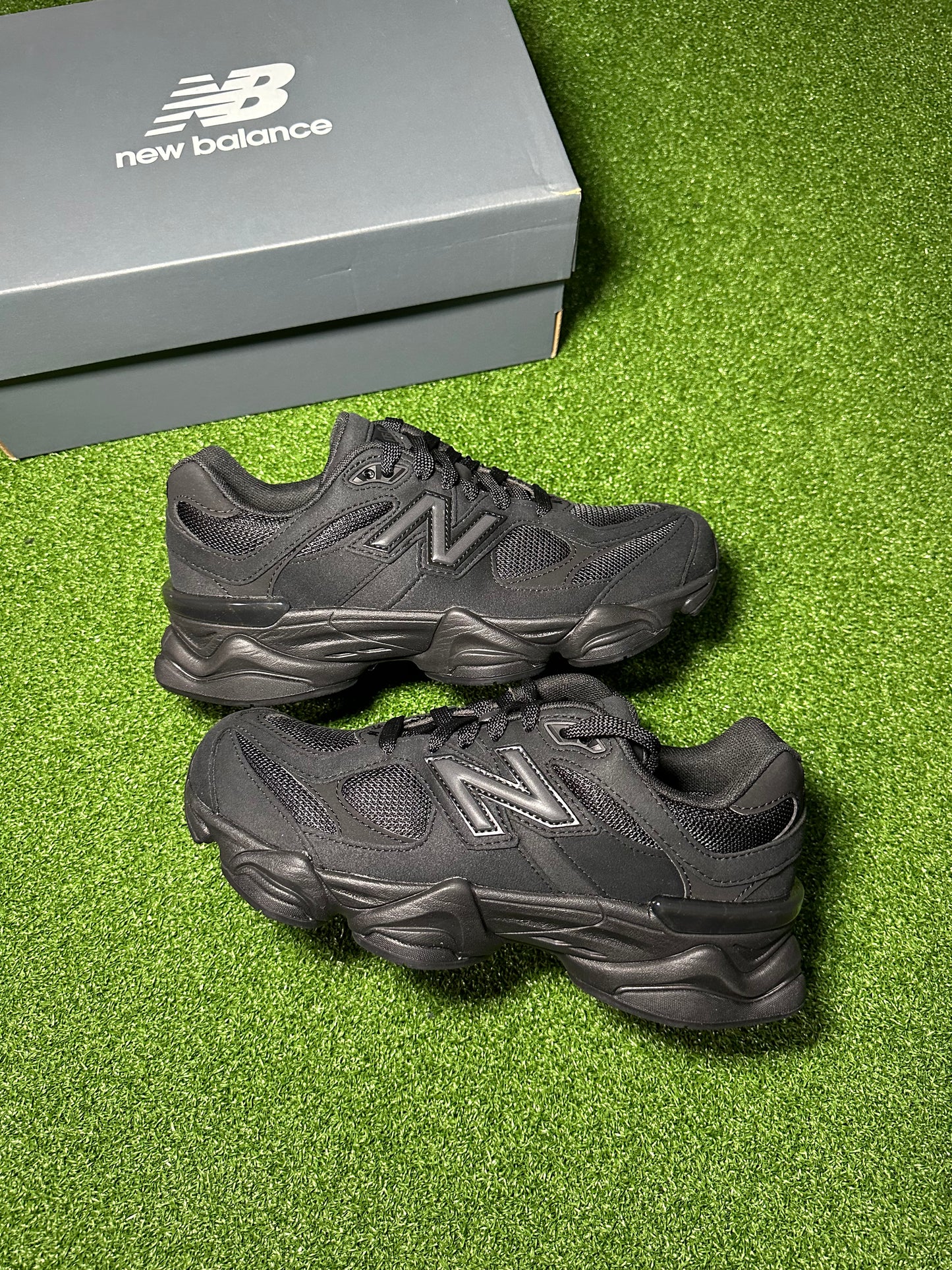 New Balance 9060 ‘Triple Black Suede’