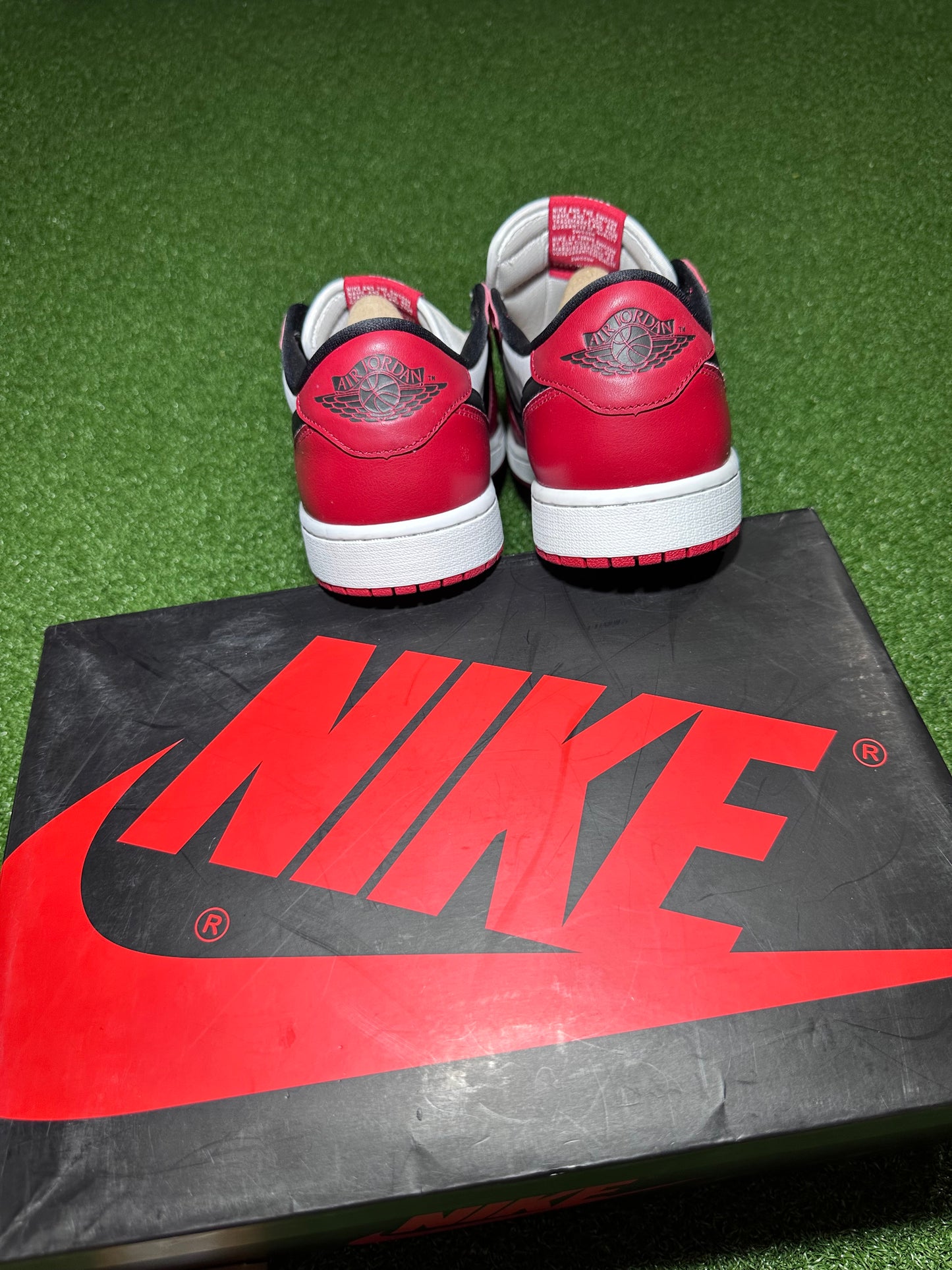 Jordan 1 Low Chicago