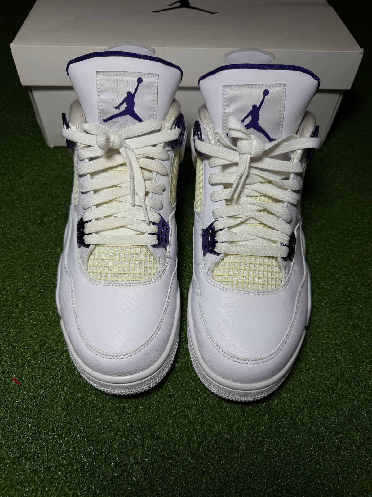 Jordan 4 Retro “Metallic Purple” Used