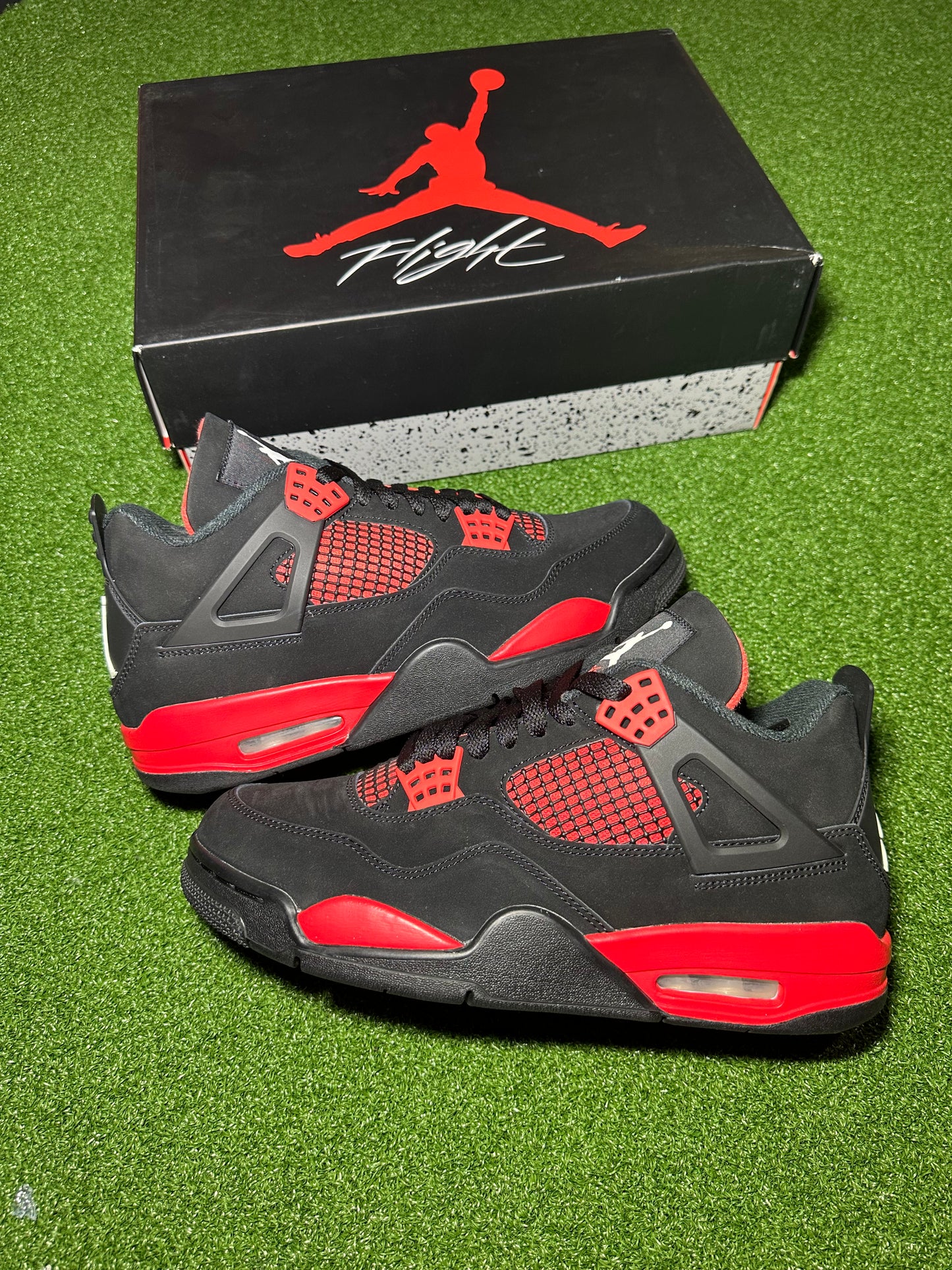 Jordan 4 Retro “Red Thunder”