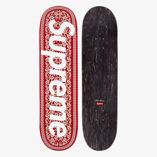 Tabla de skate Supreme Celtic Knot negra