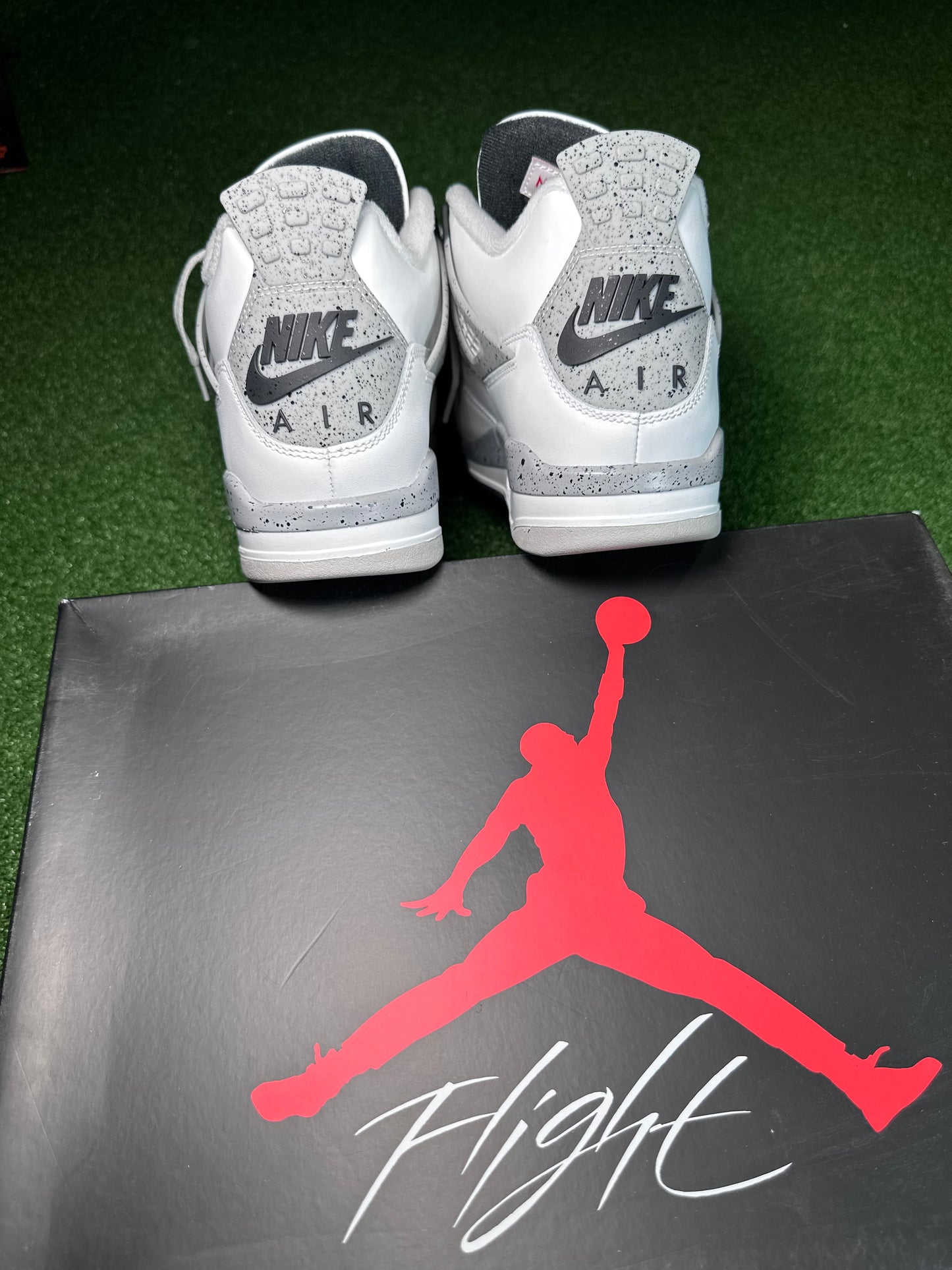 Jordan 4 Retro White Cement USED