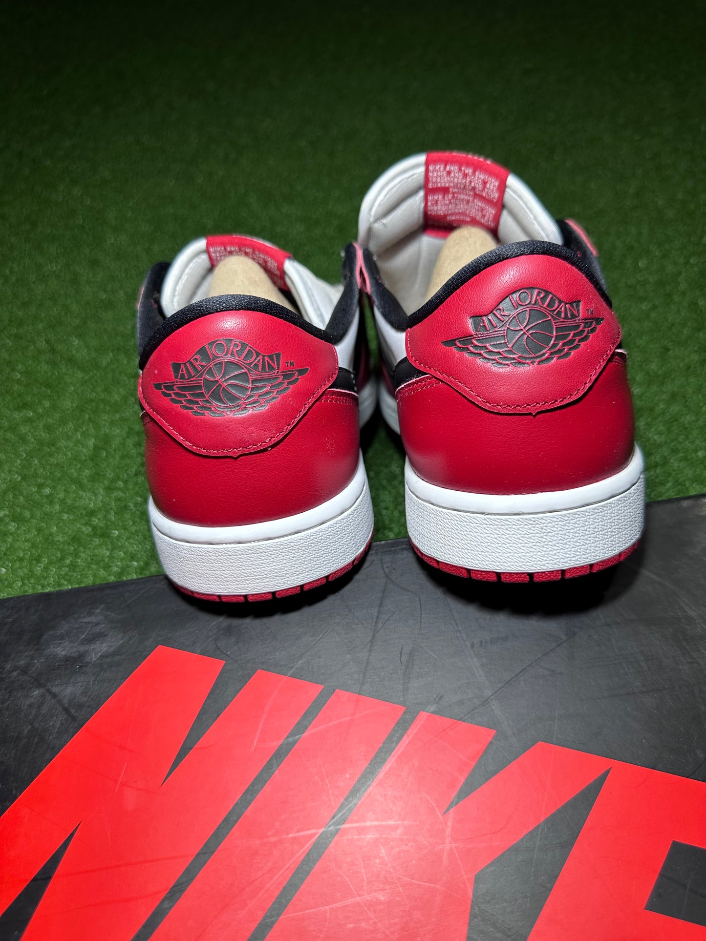 Jordan 1 Low Chicago