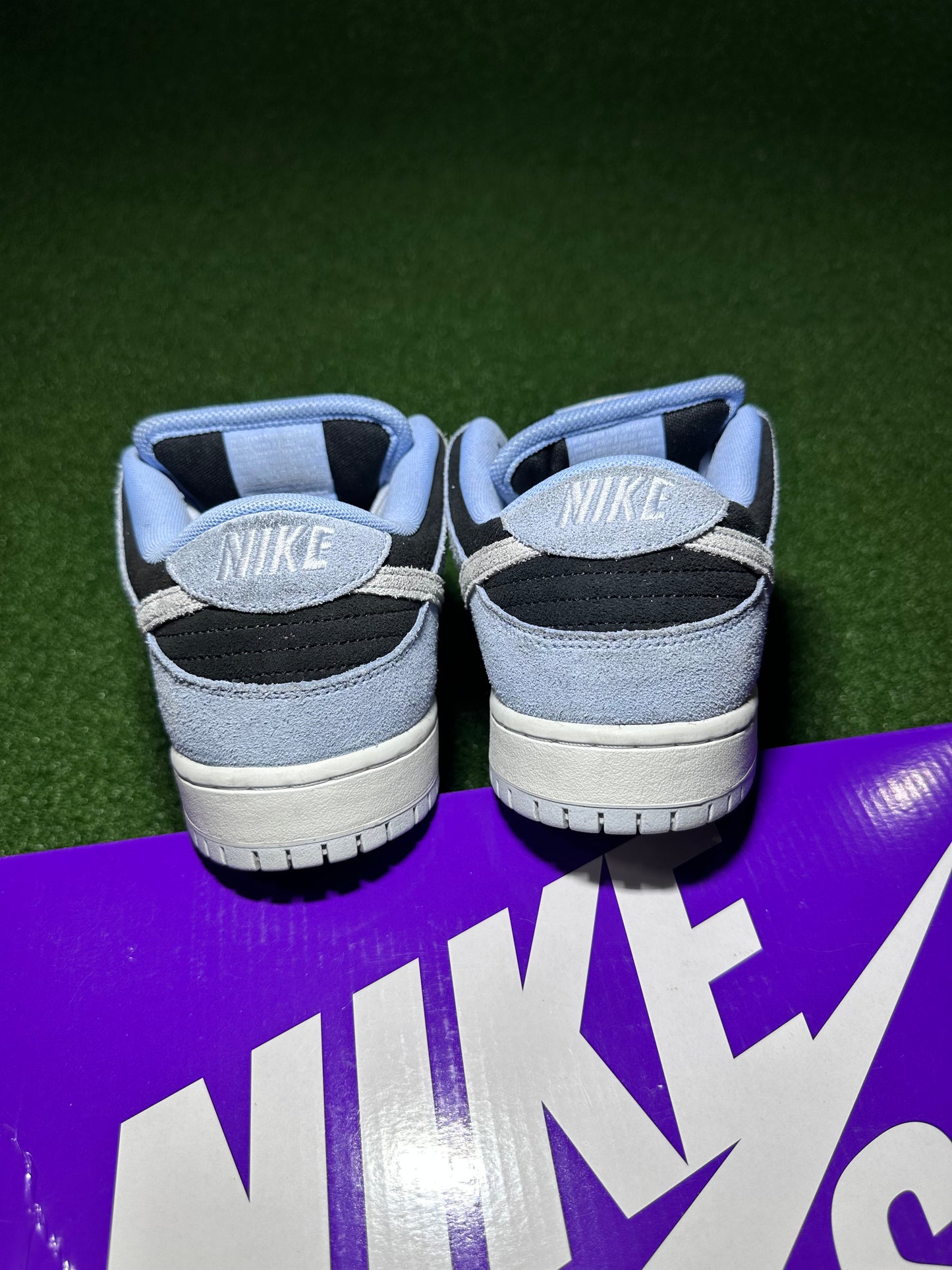 Nike SB Dunk Low “Black Aluminum” USED