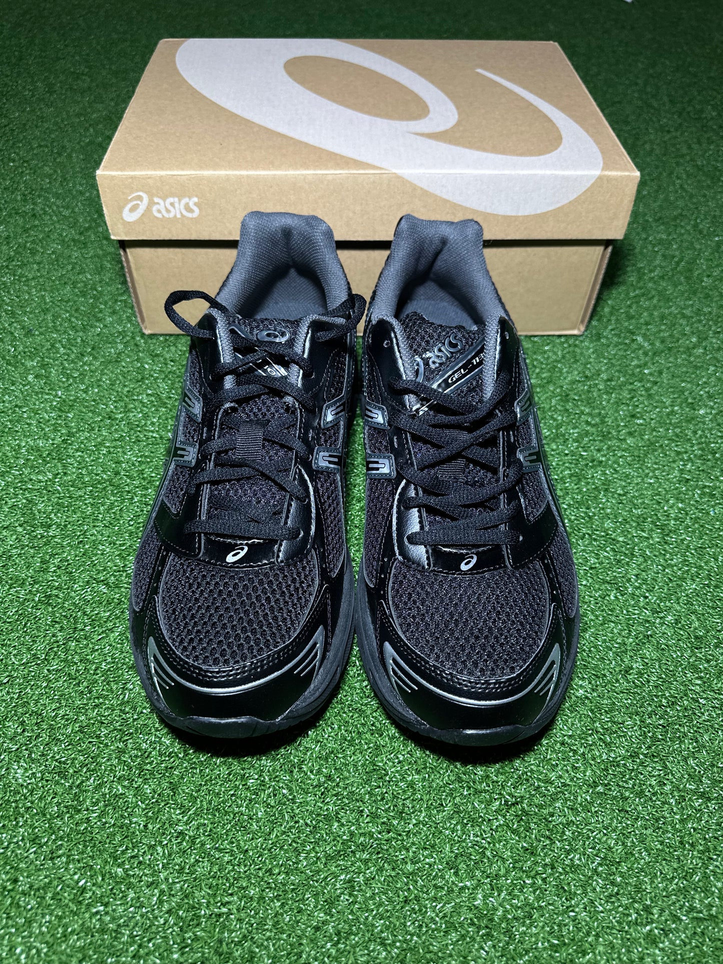 ASICS Gel-1130 Black Pure Silver Mesh Detail