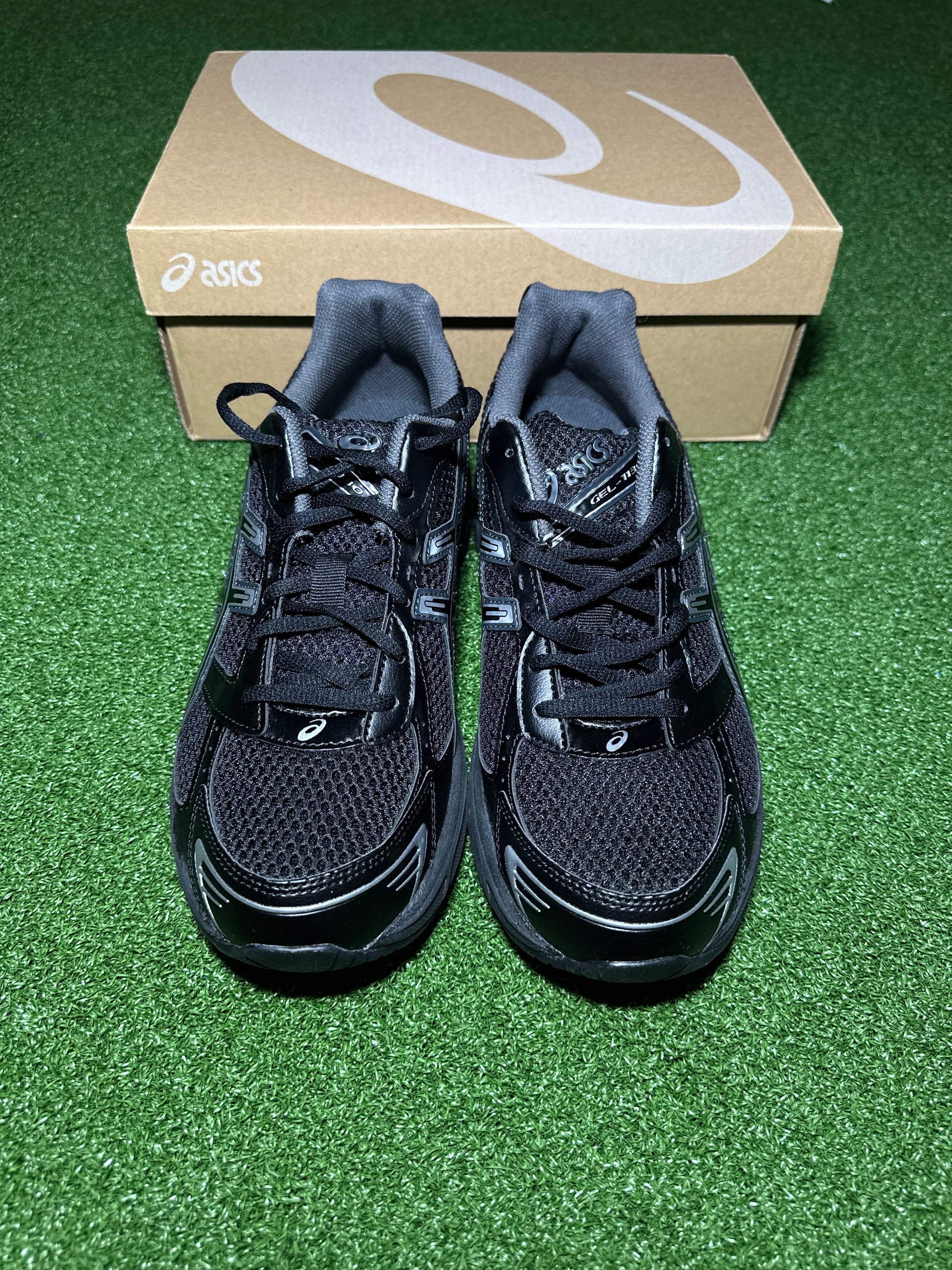 ASICS Gel-1130 Black Pure Silver Mesh Detail