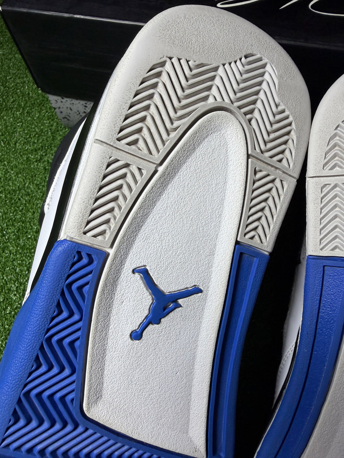 Jordan 4 Retro
Motorsports (2017) Used