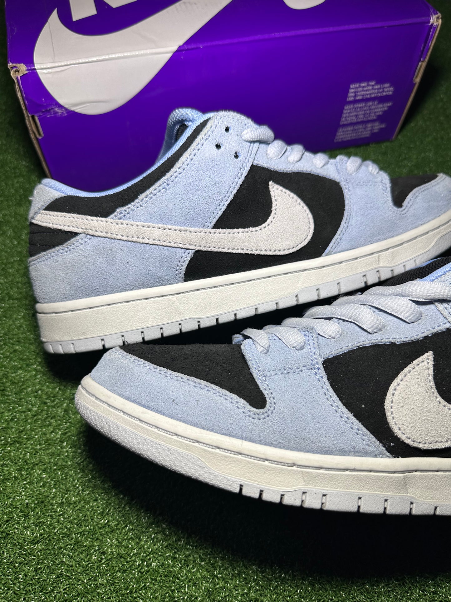 Nike SB Dunk Low “Black Aluminum” USED