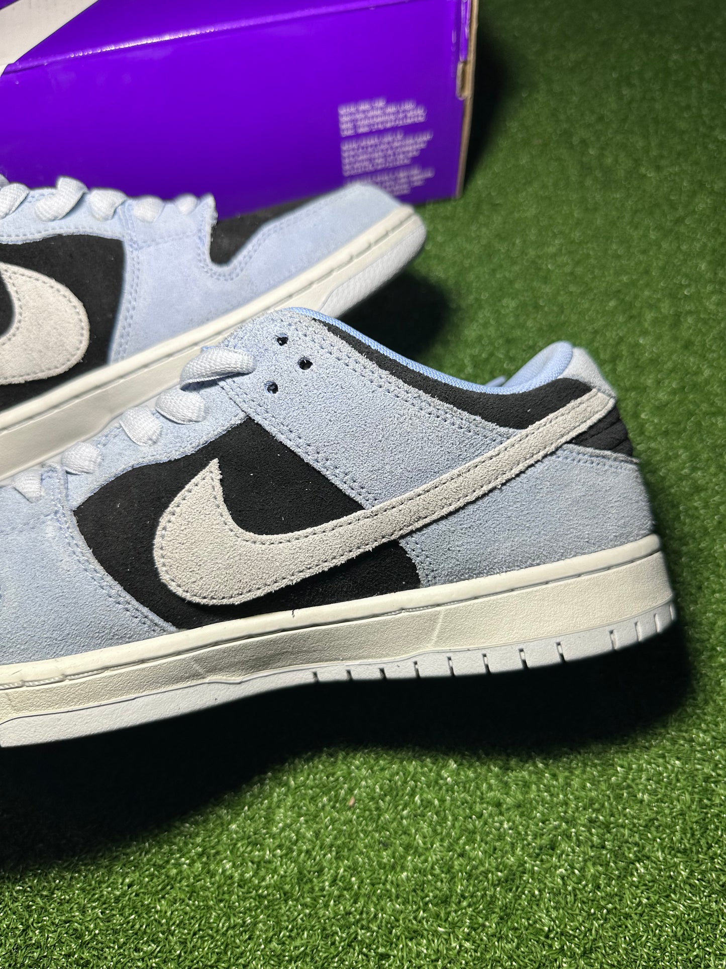 Nike SB Dunk Low “Black Aluminum” USED