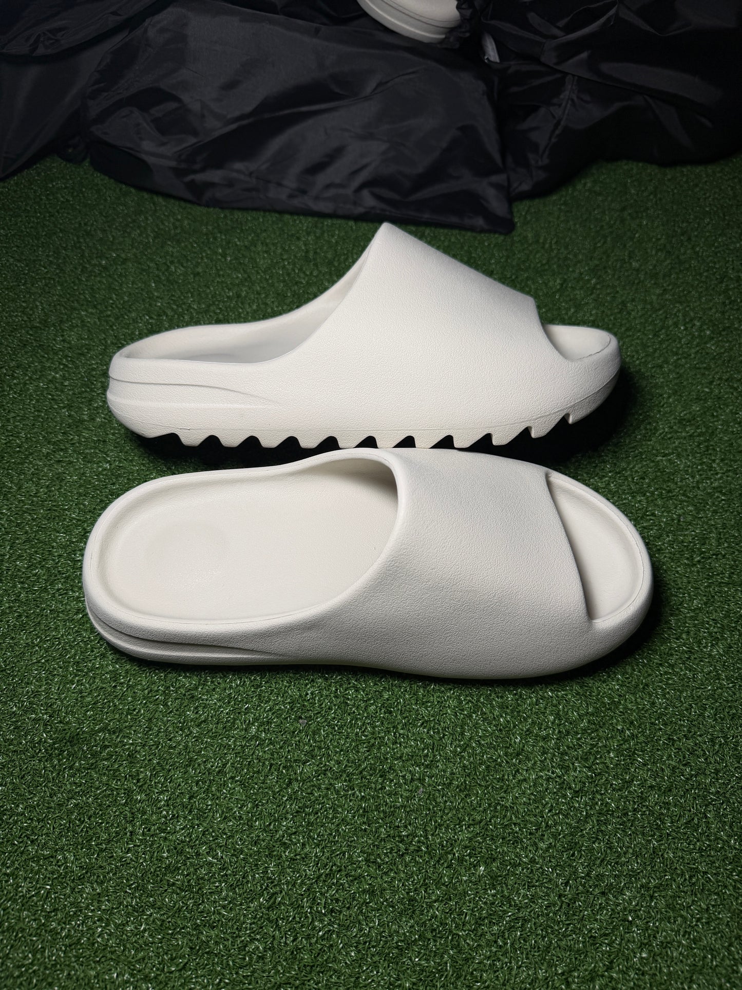 Yeezy Slide Cream