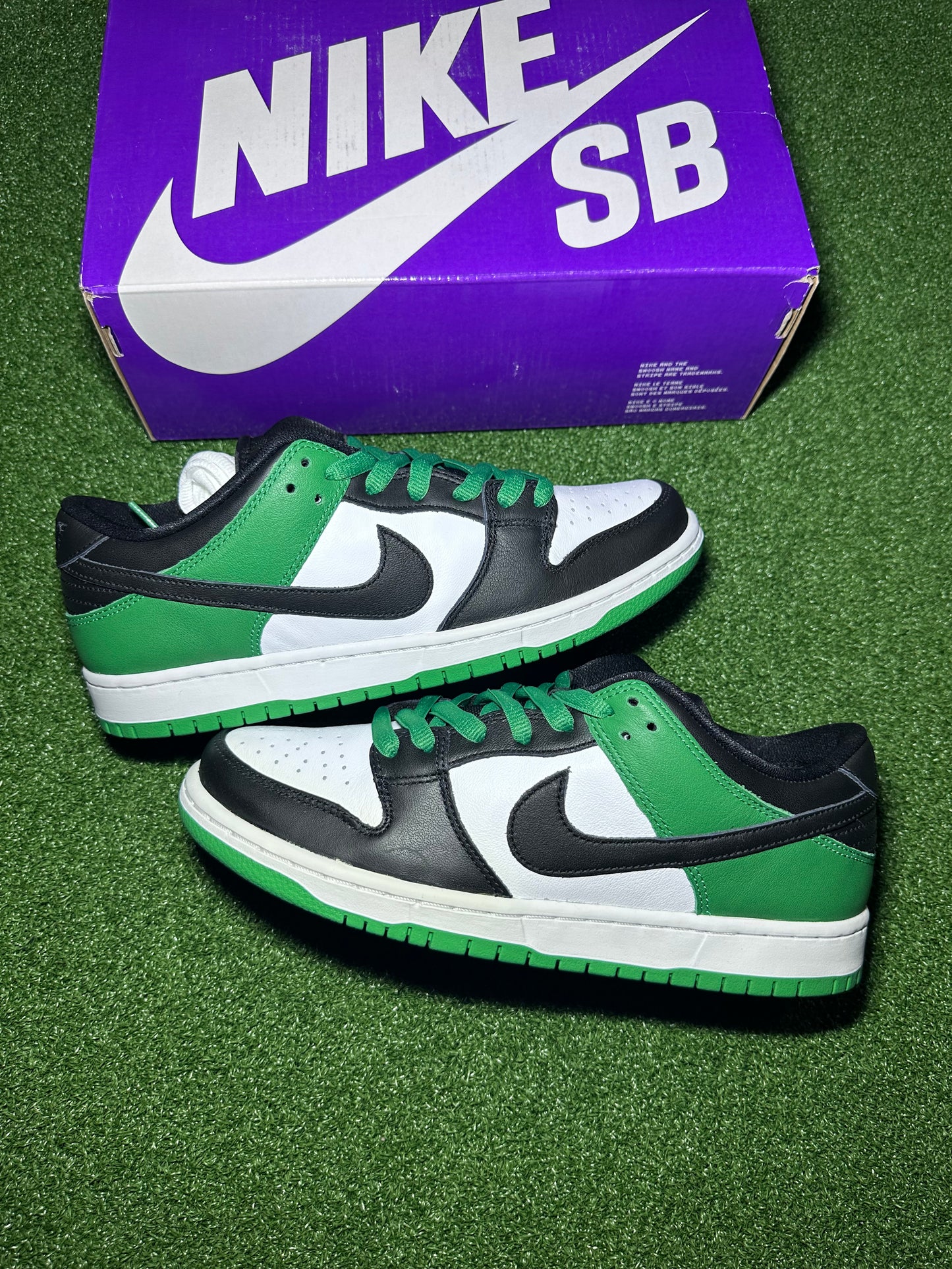Nike SB Dunk Low “Classic Green”