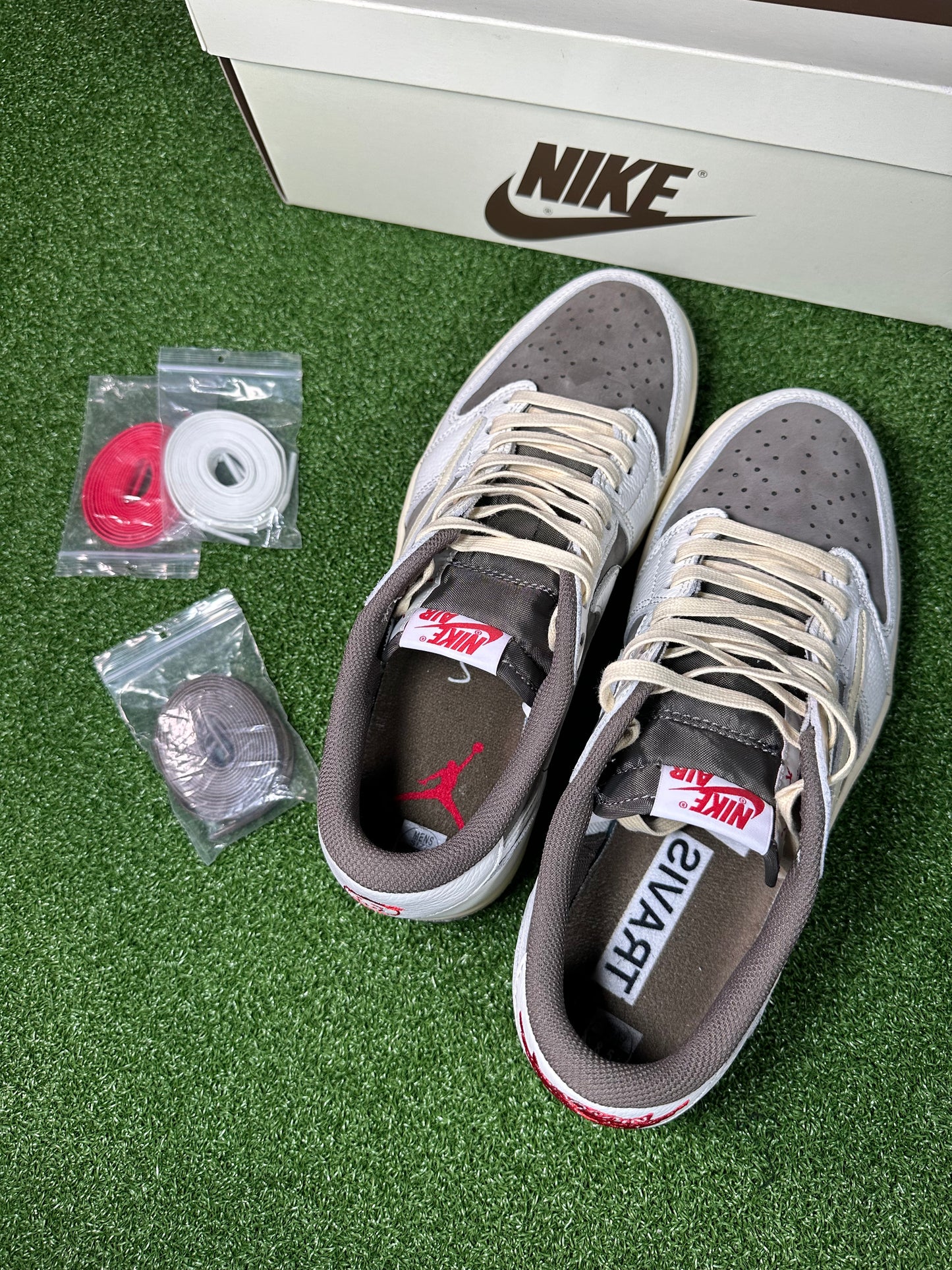 Jordan 1 Retro Low OG SP Travis Scott Reverse Mocha Worn Once