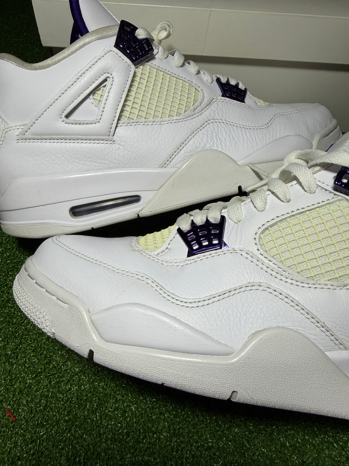 Jordan 4 Retro “Metallic Purple” Used