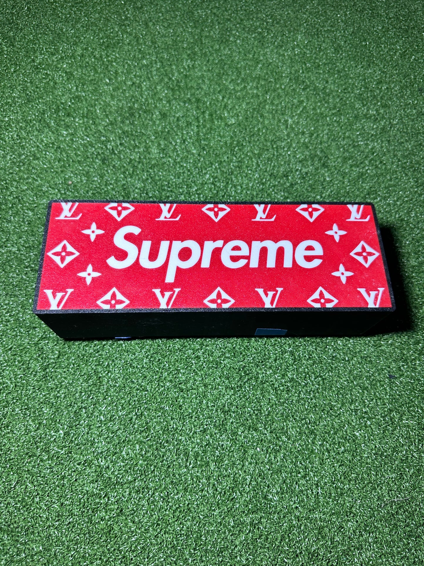 Supreme LV Box Logo 3D Light Print