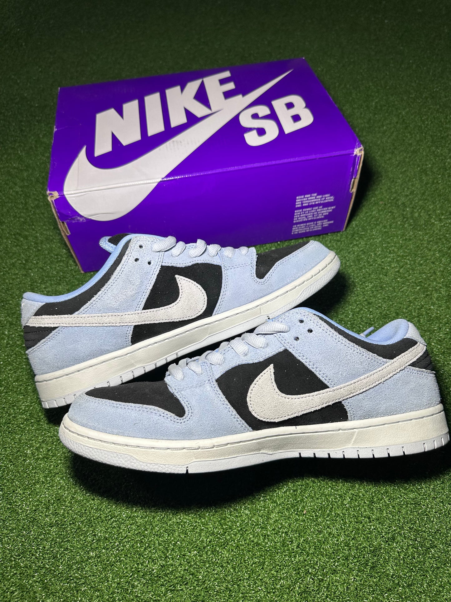 Nike SB Dunk Low “Black Aluminum” USED
