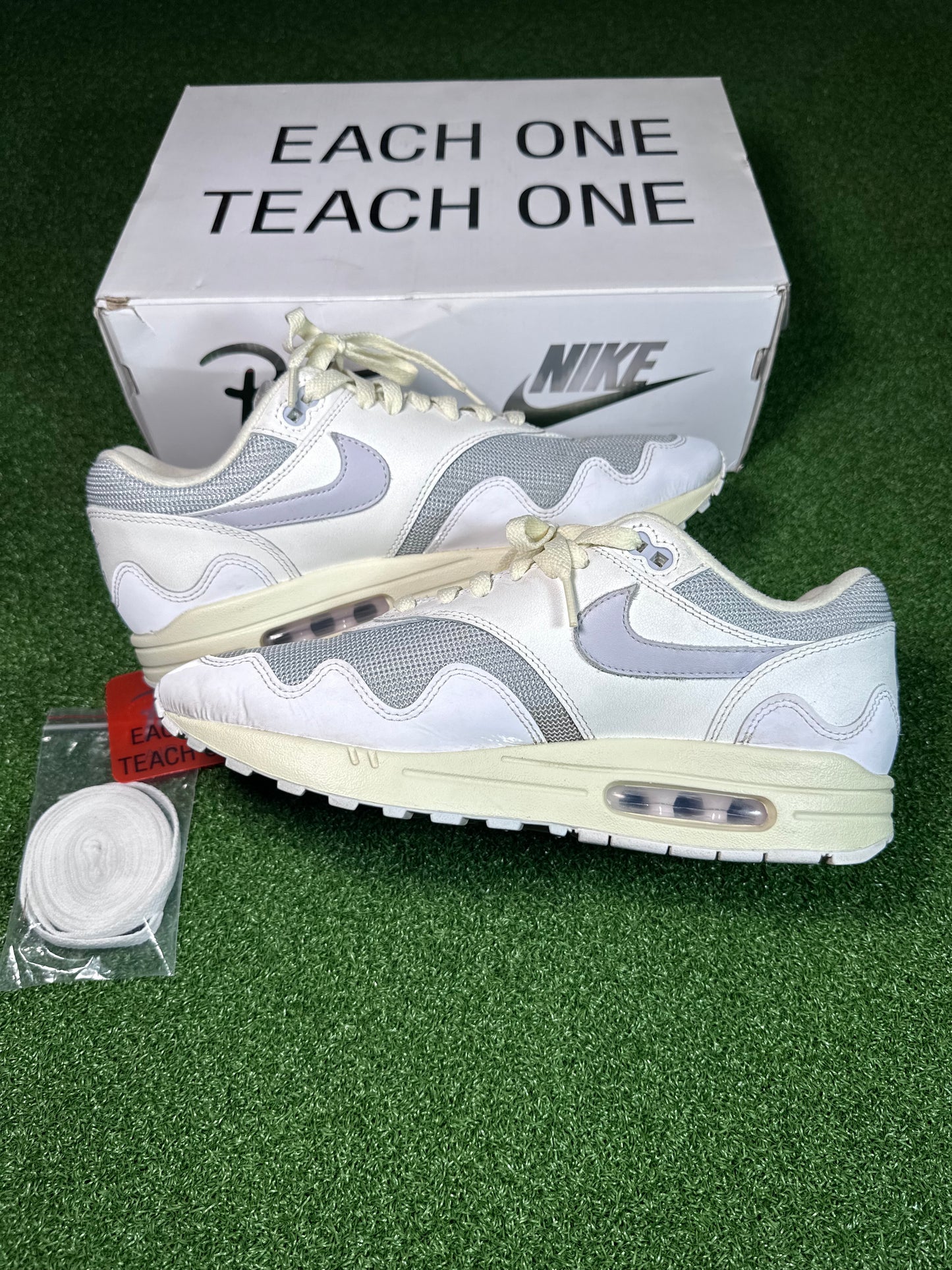 Nike Air Max 1 Patta Waves White USED