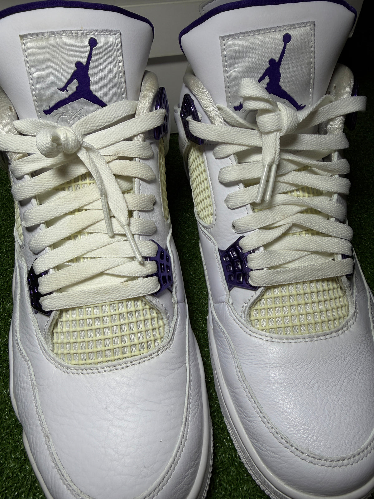 Jordan 4 Retro “Metallic Purple” Used